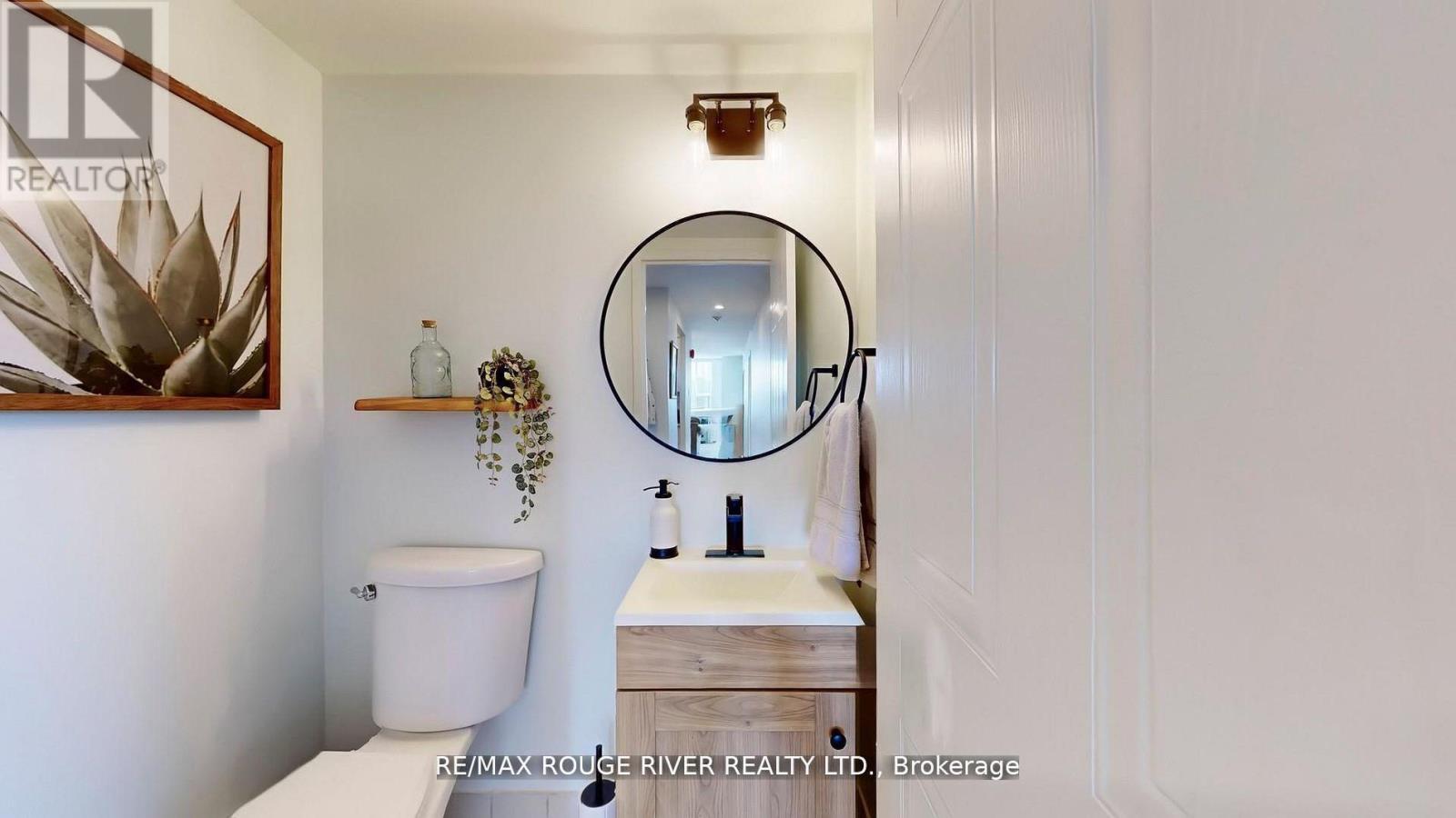 507 - 1655 Pickering Parkway, Pickering, ON - Indoor Photo Showing Bathroom