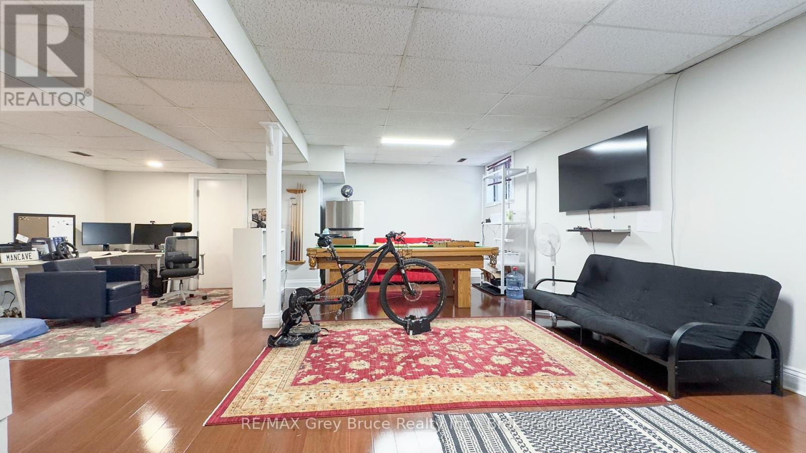 128 Thornridge Road, Meaford, ON - Indoor