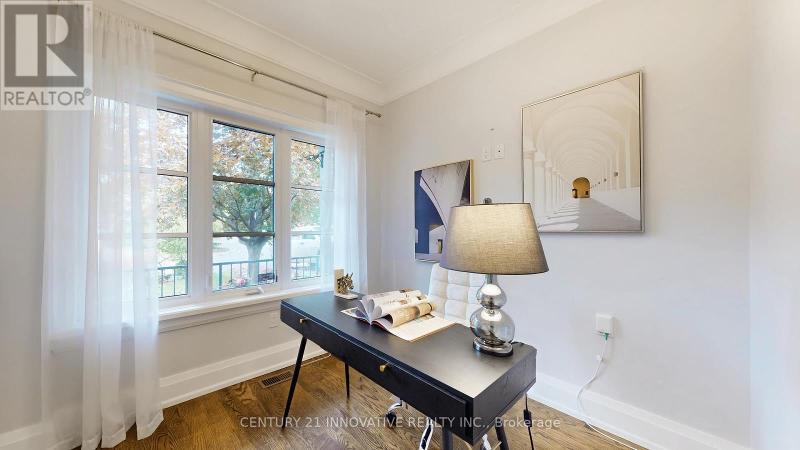 1 Dustan Crescent, Toronto, ON - Indoor Photo Showing Office