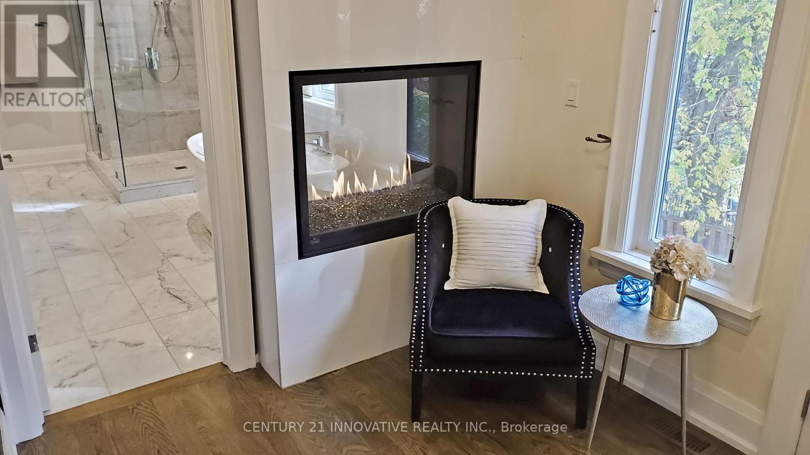 1 Dustan Crescent, Toronto, ON - Indoor Photo Showing Other Room