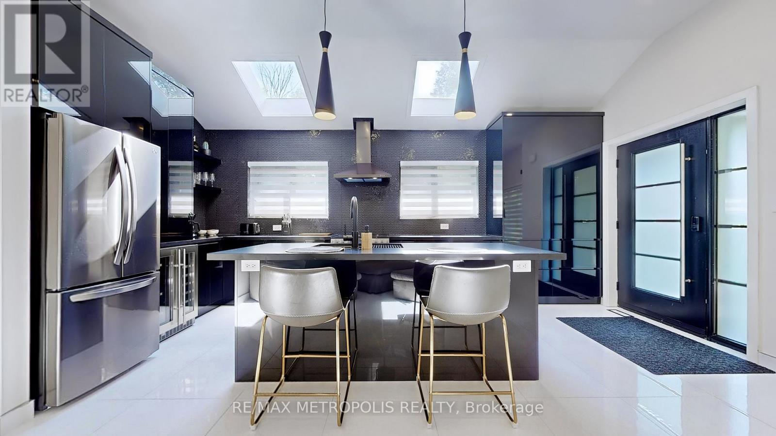 640 Lansdowne Drive, Oshawa, ON - Indoor Photo Showing Other Room