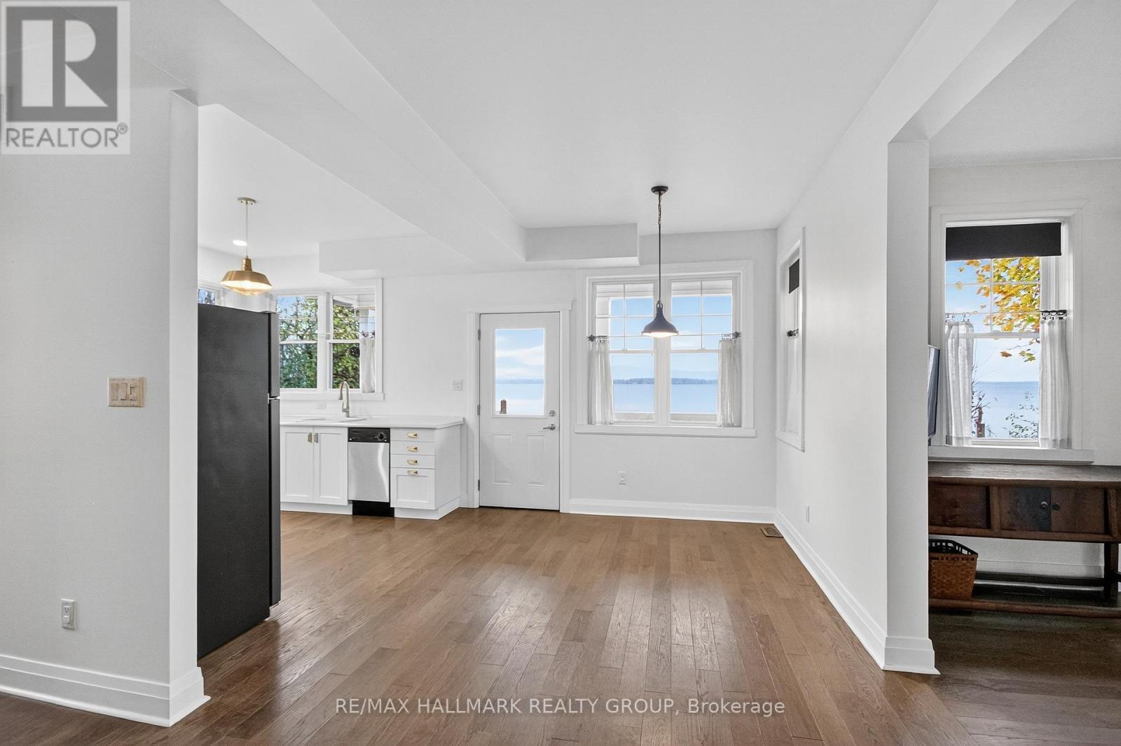 500 Bayview Drive, Ottawa, ON - Indoor Photo Showing Other Room