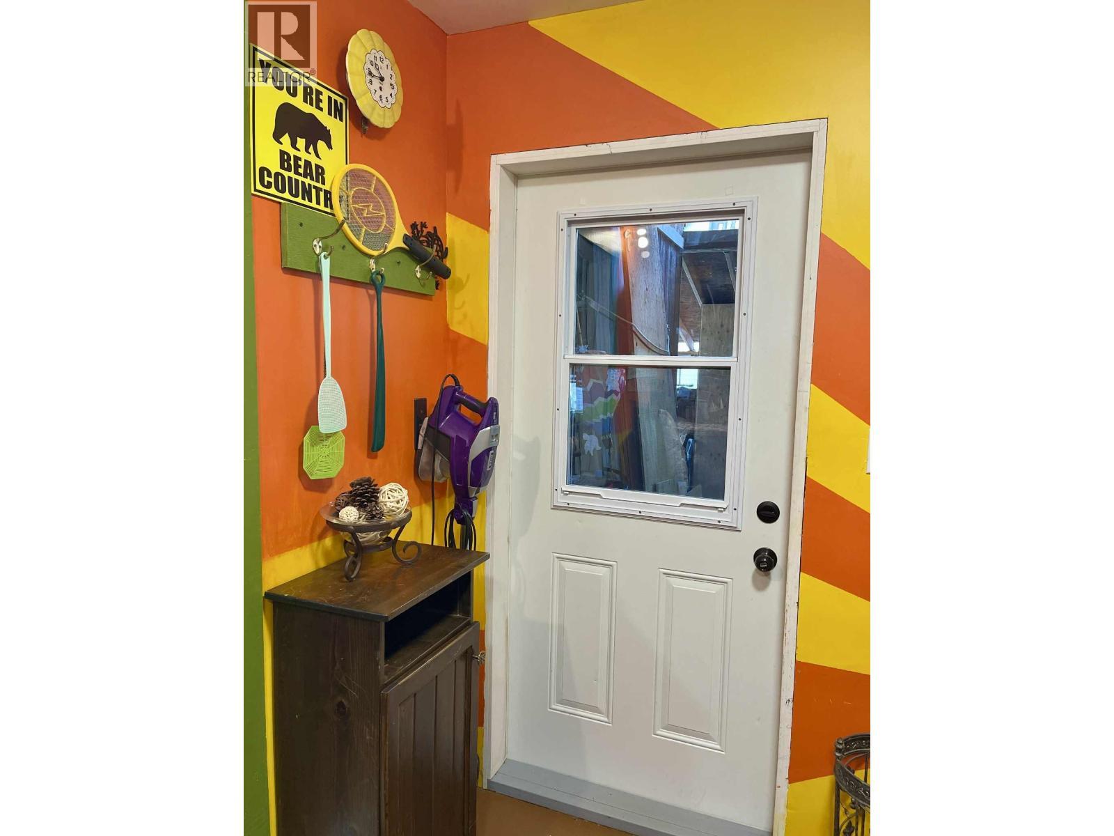 259 20 Mackenzie Highway, Hagensborg, BC - Indoor Photo Showing Other Room