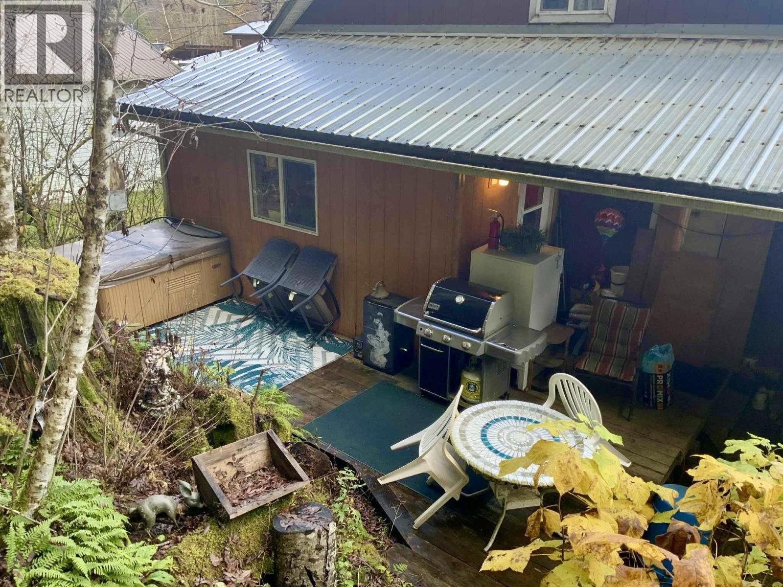 259 20 Mackenzie Highway, Hagensborg, BC - Outdoor