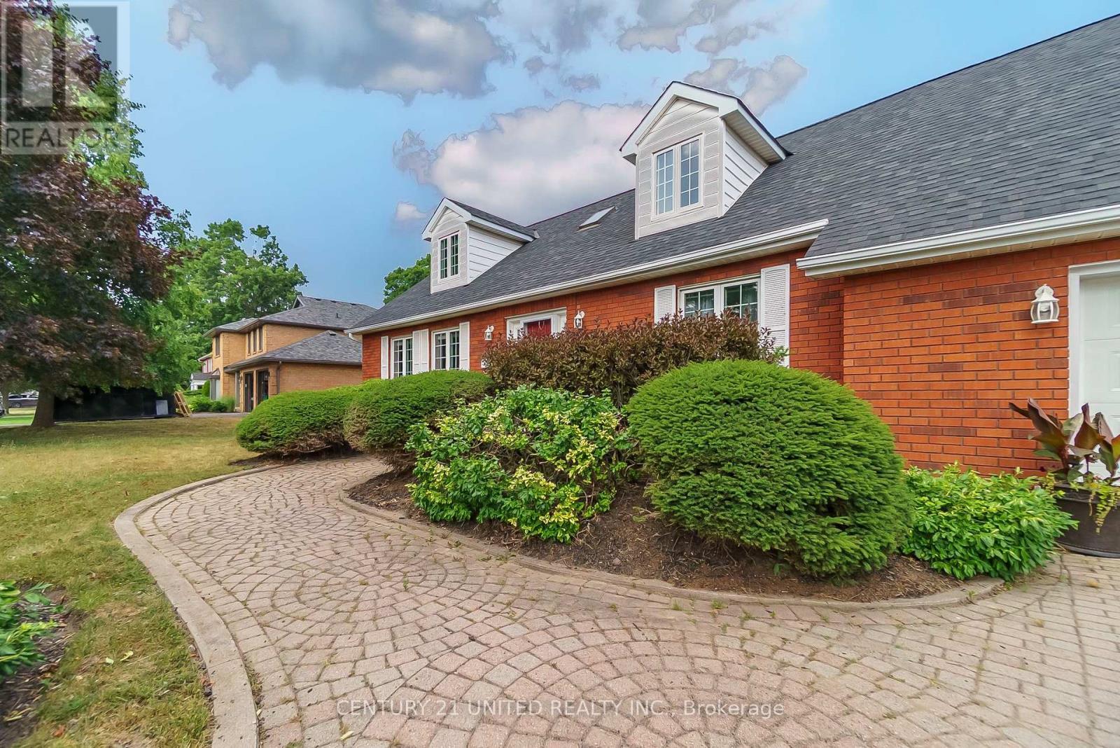 1656 Champlain Drive, Peterborough (Northcrest Ward 5), ON - Outdoor