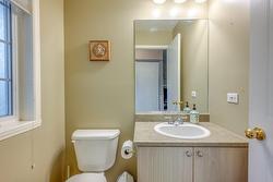 Powder room -