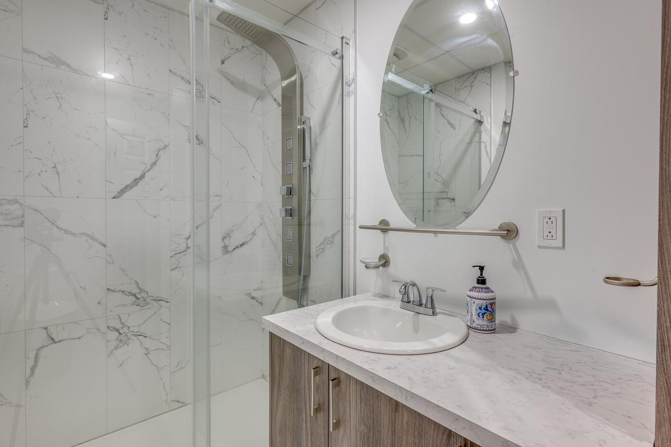 Salle de bains - 400 Rue Du Clos-Des-Réas, Prévost, QC - Indoor Photo Showing Bathroom