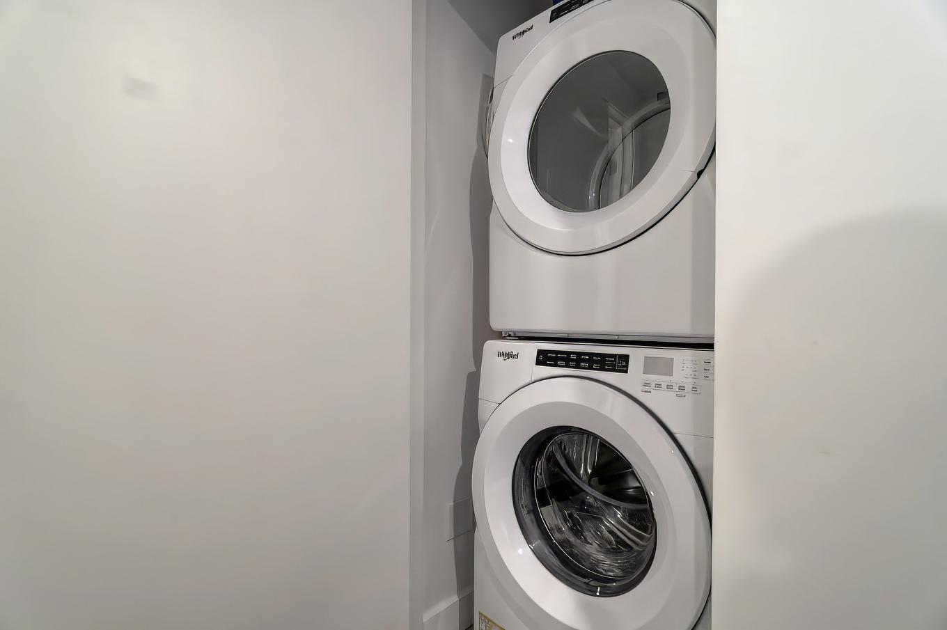 Laundry room - 406-1900 Rue Suzanne-Coallier, Montréal (Saint-Laurent), QC - Indoor Photo Showing Laundry Room