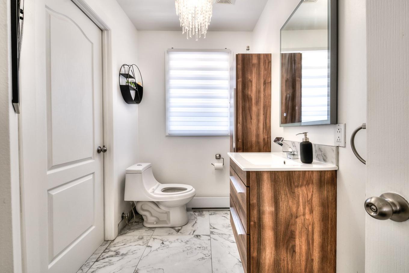 Salle d'eau - 18 Place De Fontenay, Sainte-Julie, QC - Indoor Photo Showing Bathroom