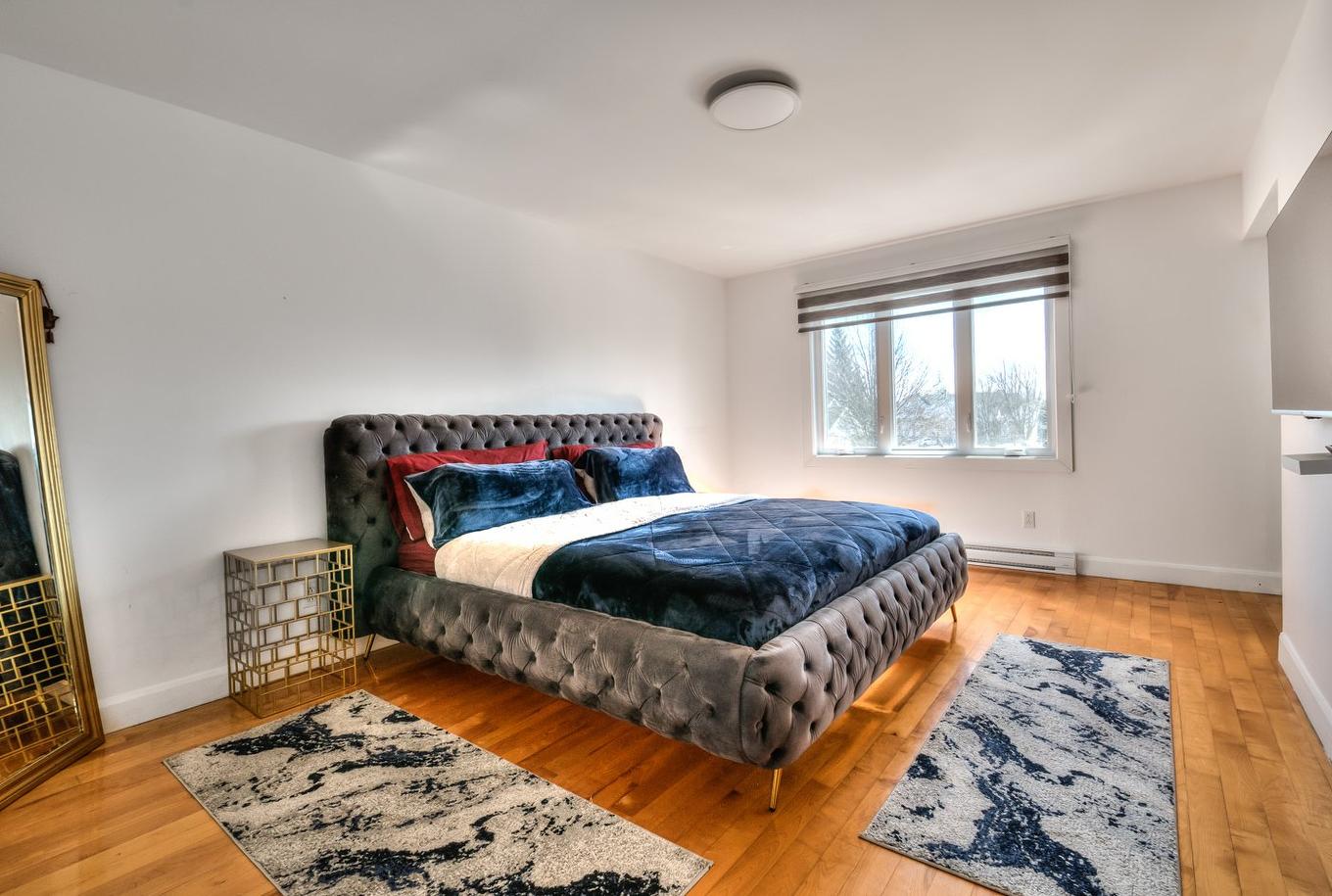 Chambre à coucher principale - 18 Place De Fontenay, Sainte-Julie, QC - Indoor Photo Showing Bedroom