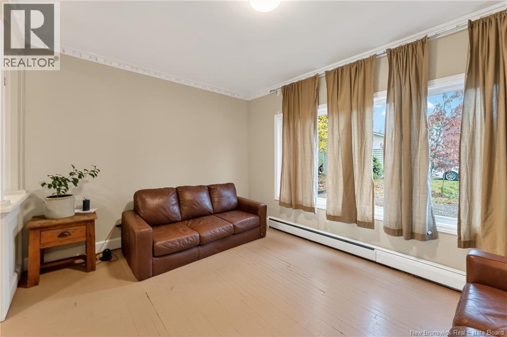 36 Queensway Way, St. Stephen, NB - Indoor Photo Showing Living Room