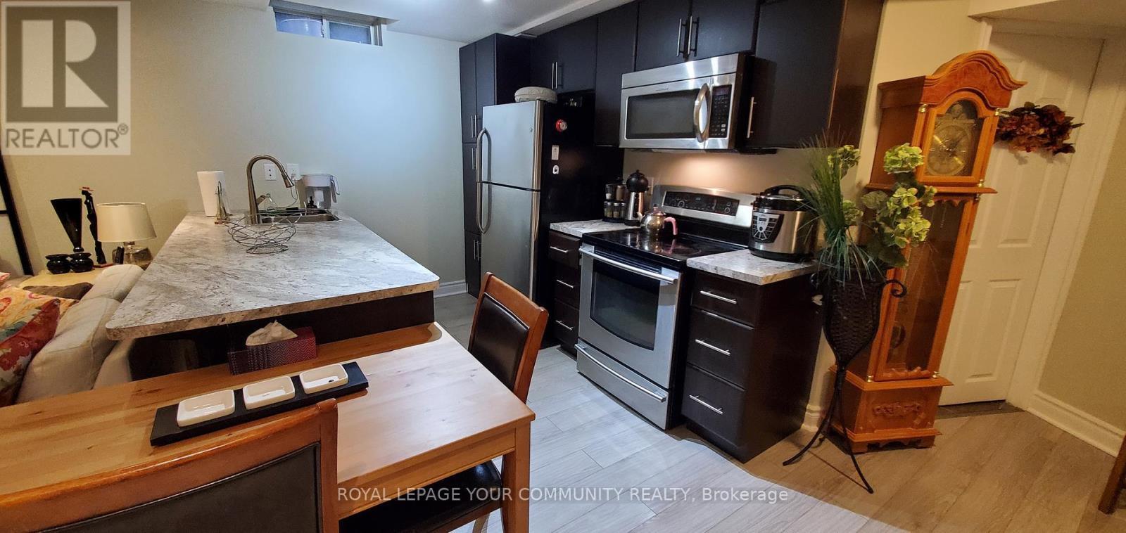 Basement - 61 Nightstar Drive, Richmond Hill, ON - Indoor Photo Showing Kitchen