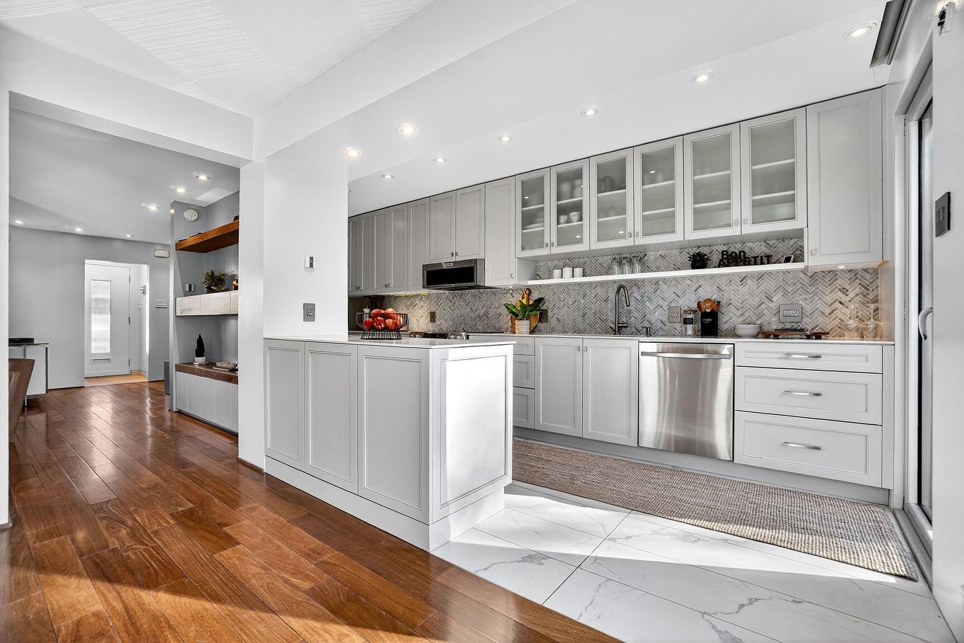 Cuisine - 1150 Rue Beatty, Montréal (Verdun/Île-Des-Soeurs), QC - Indoor Photo Showing Kitchen With Upgraded Kitchen