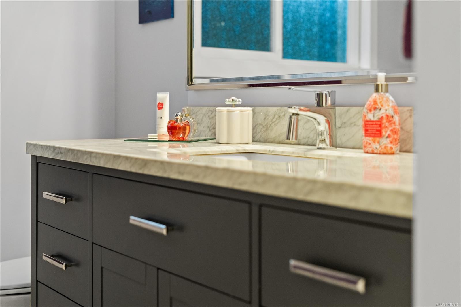 7554 Superior Rd, Lantzville, BC