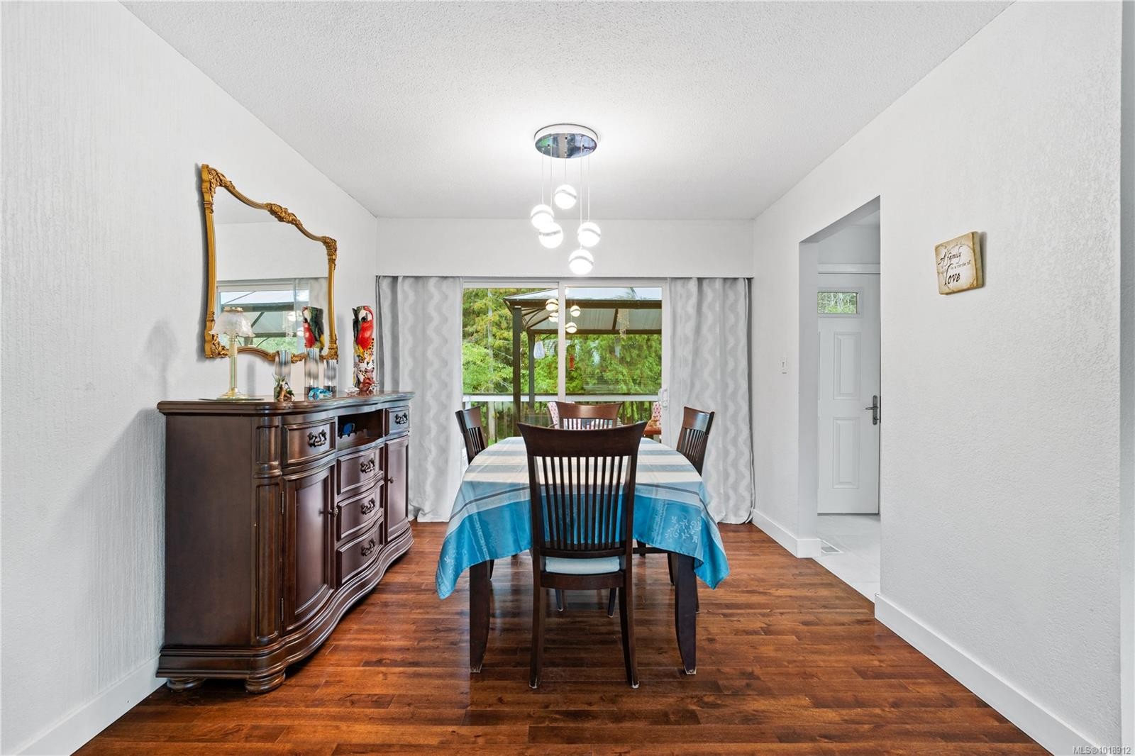 7554 Superior Rd, Lantzville, BC