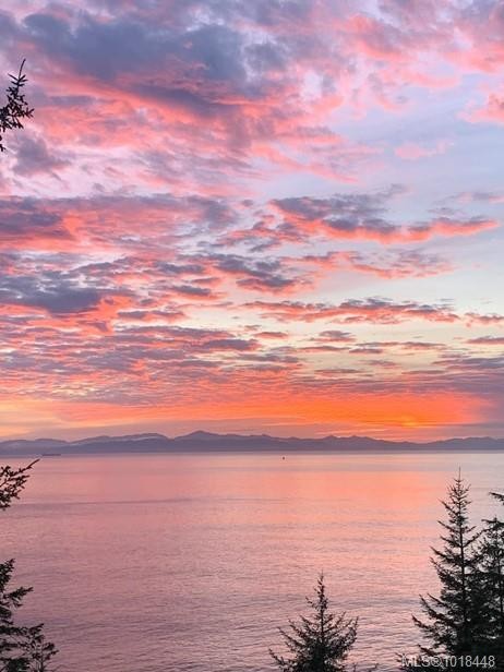 2594 Seaside Dr, Sooke, BC