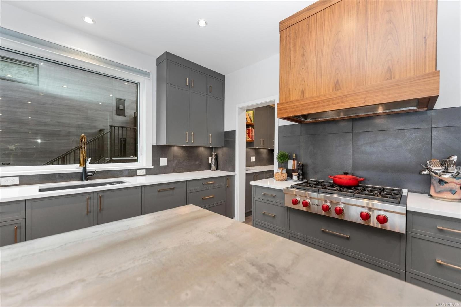 7210 Sea Cliff Rd, Sooke, BC