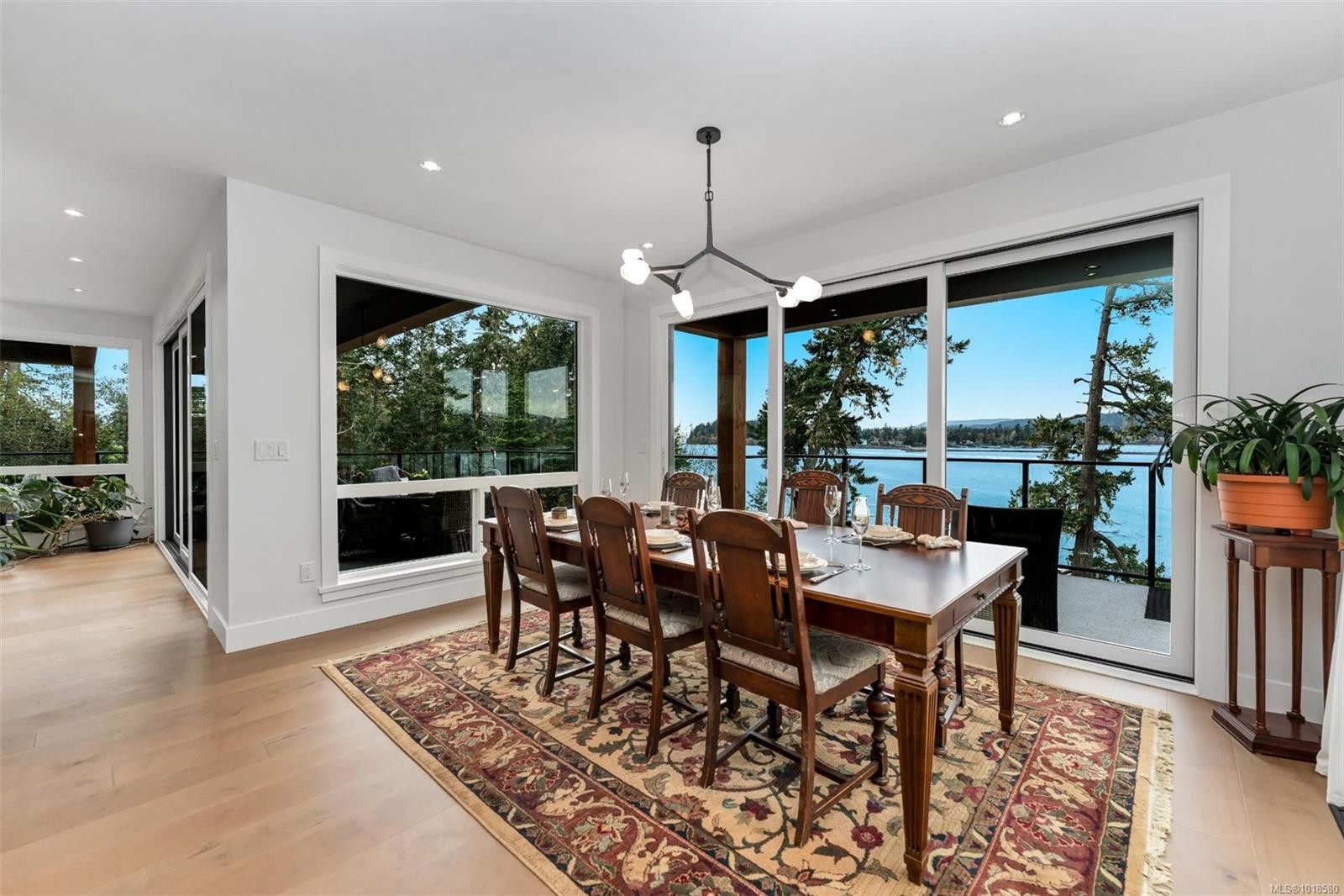 7210 Sea Cliff Rd, Sooke, BC