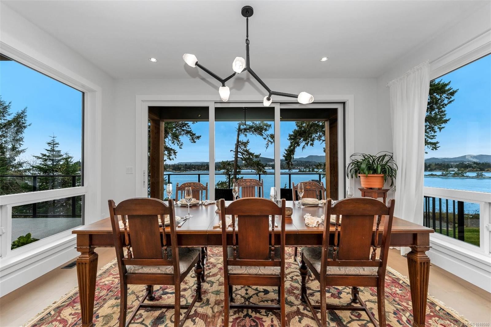 7210 Sea Cliff Rd, Sooke, BC