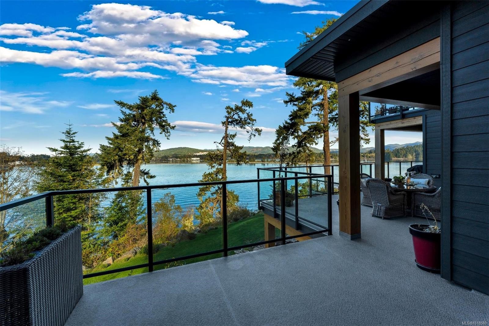 7210 Sea Cliff Rd, Sooke, BC