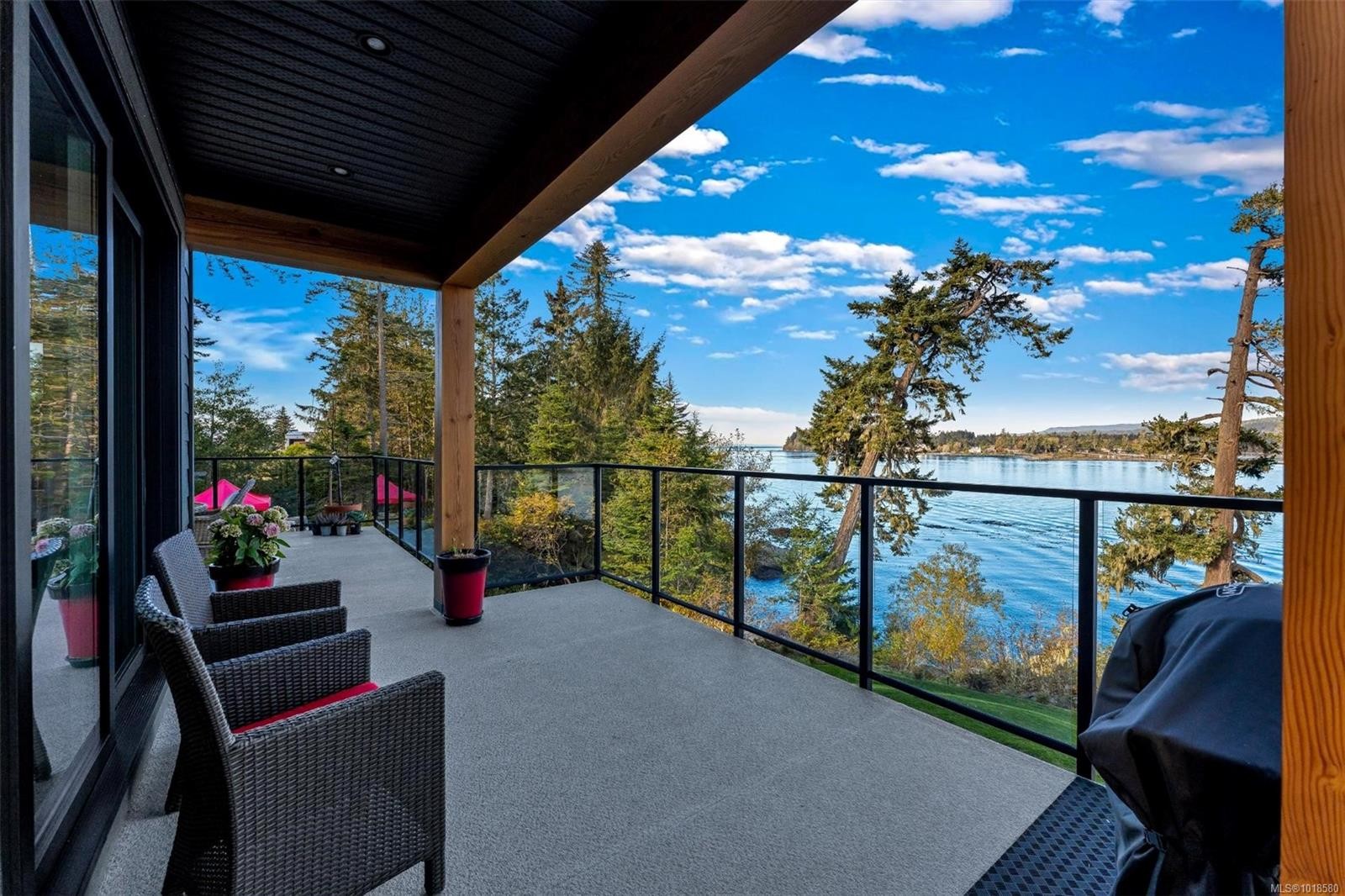 7210 Sea Cliff Rd, Sooke, BC