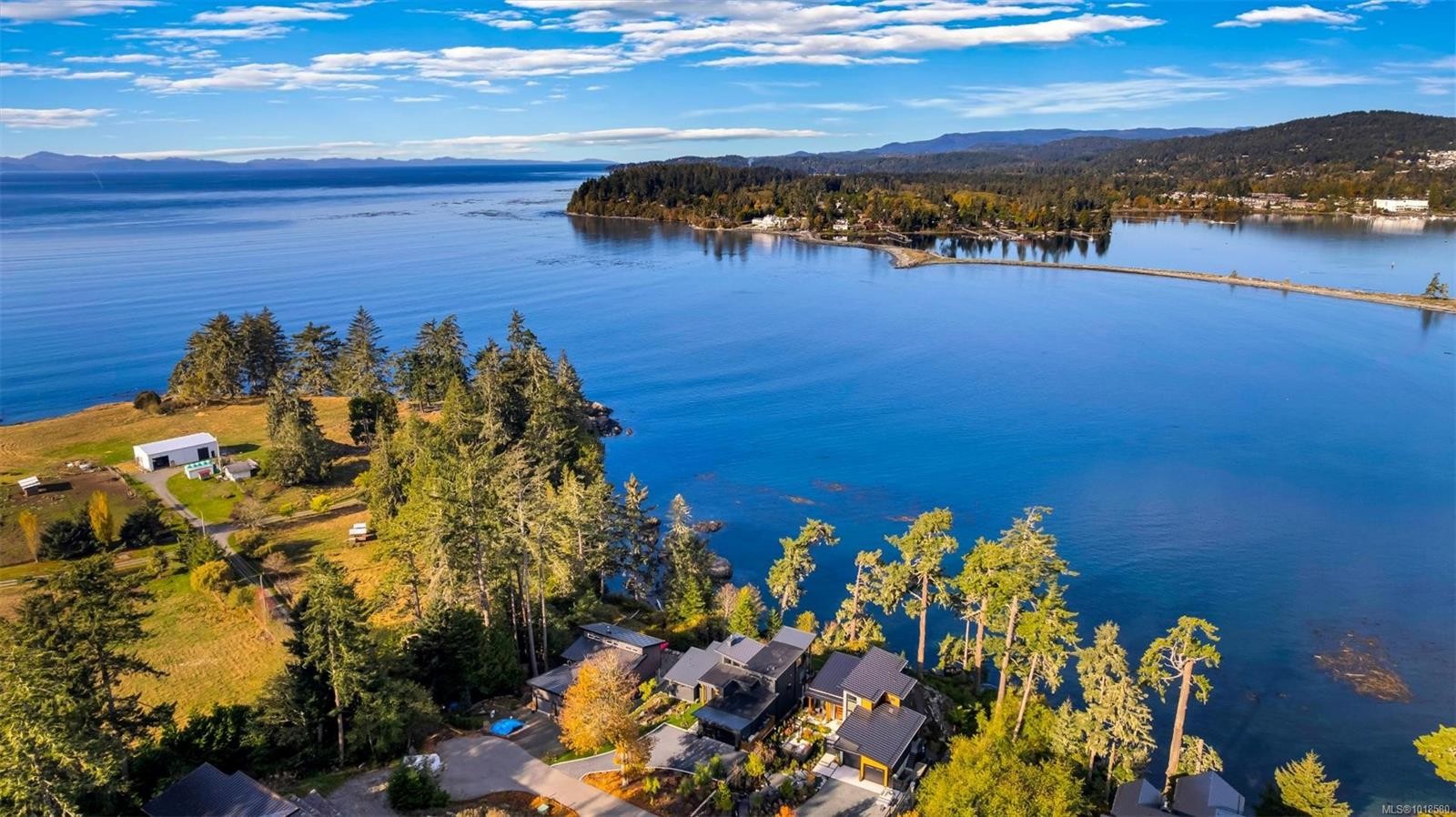 7210 Sea Cliff Rd, Sooke, BC