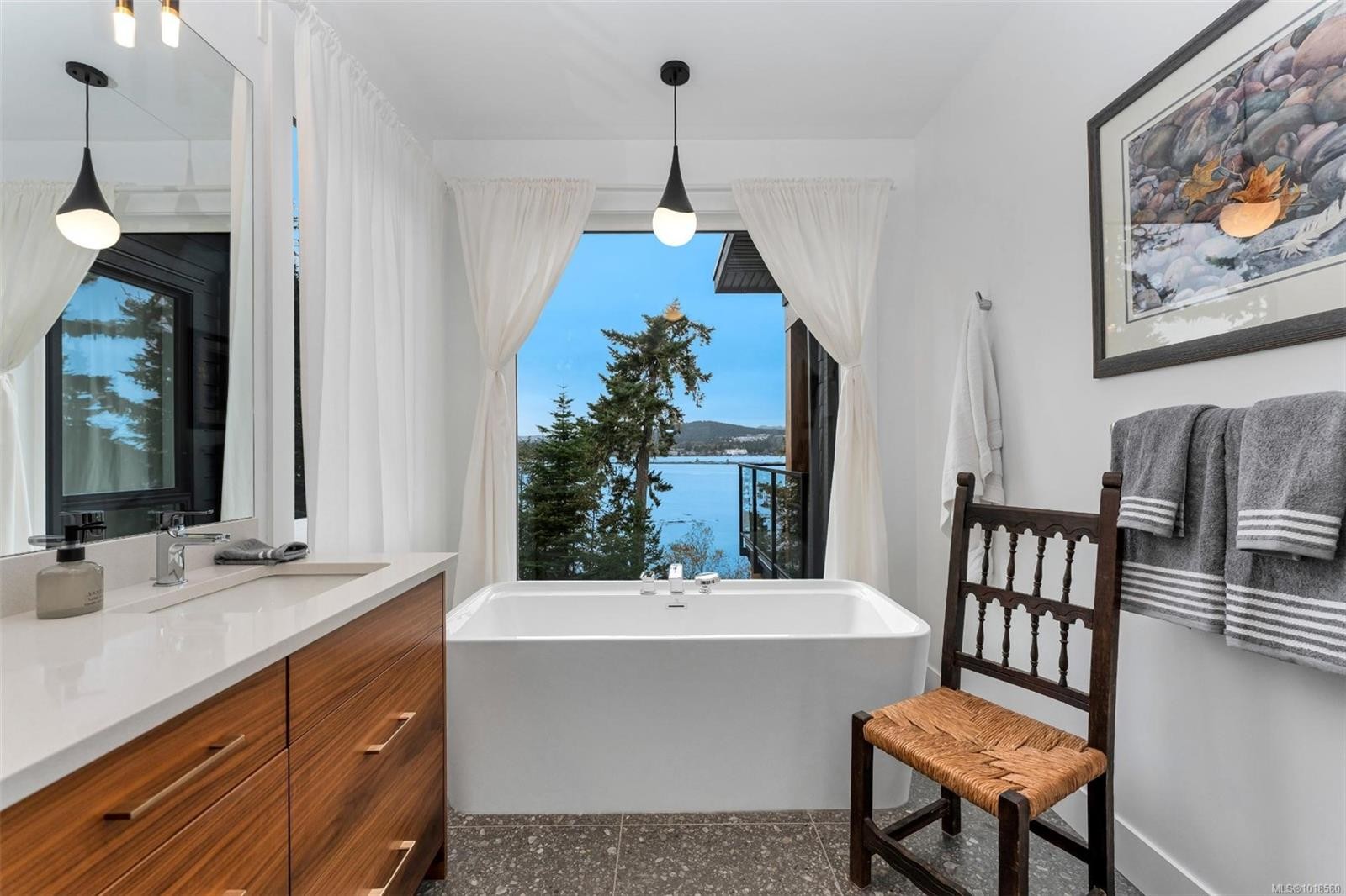 7210 Sea Cliff Rd, Sooke, BC