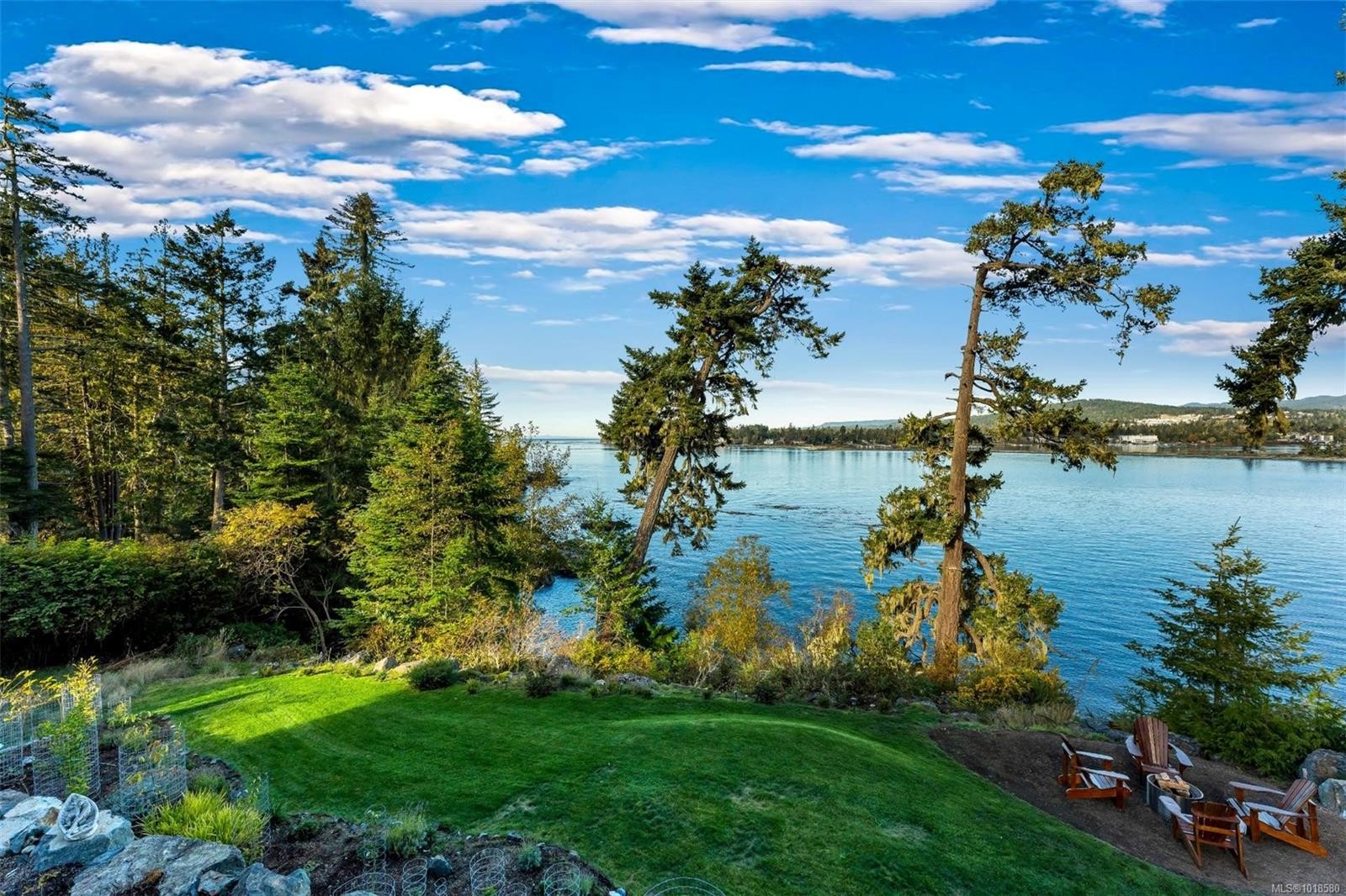 7210 Sea Cliff Rd, Sooke, BC