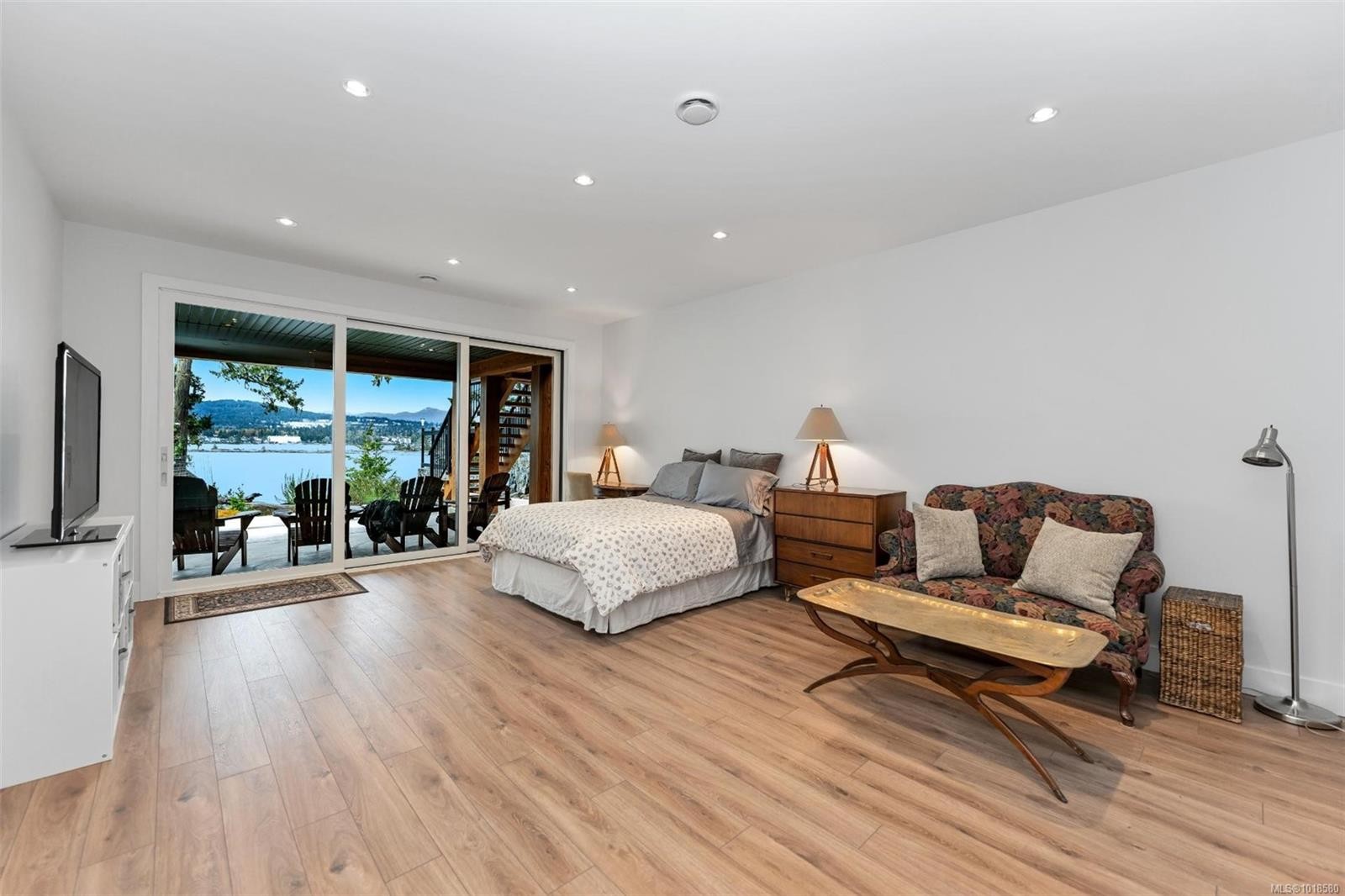 7210 Sea Cliff Rd, Sooke, BC