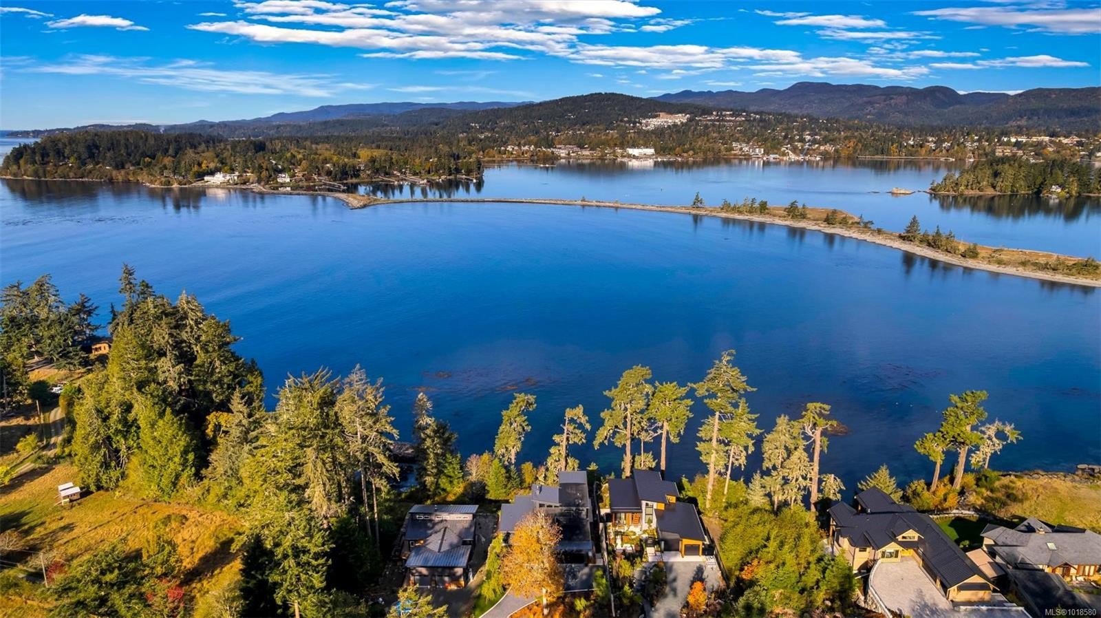 7210 Sea Cliff Rd, Sooke, BC