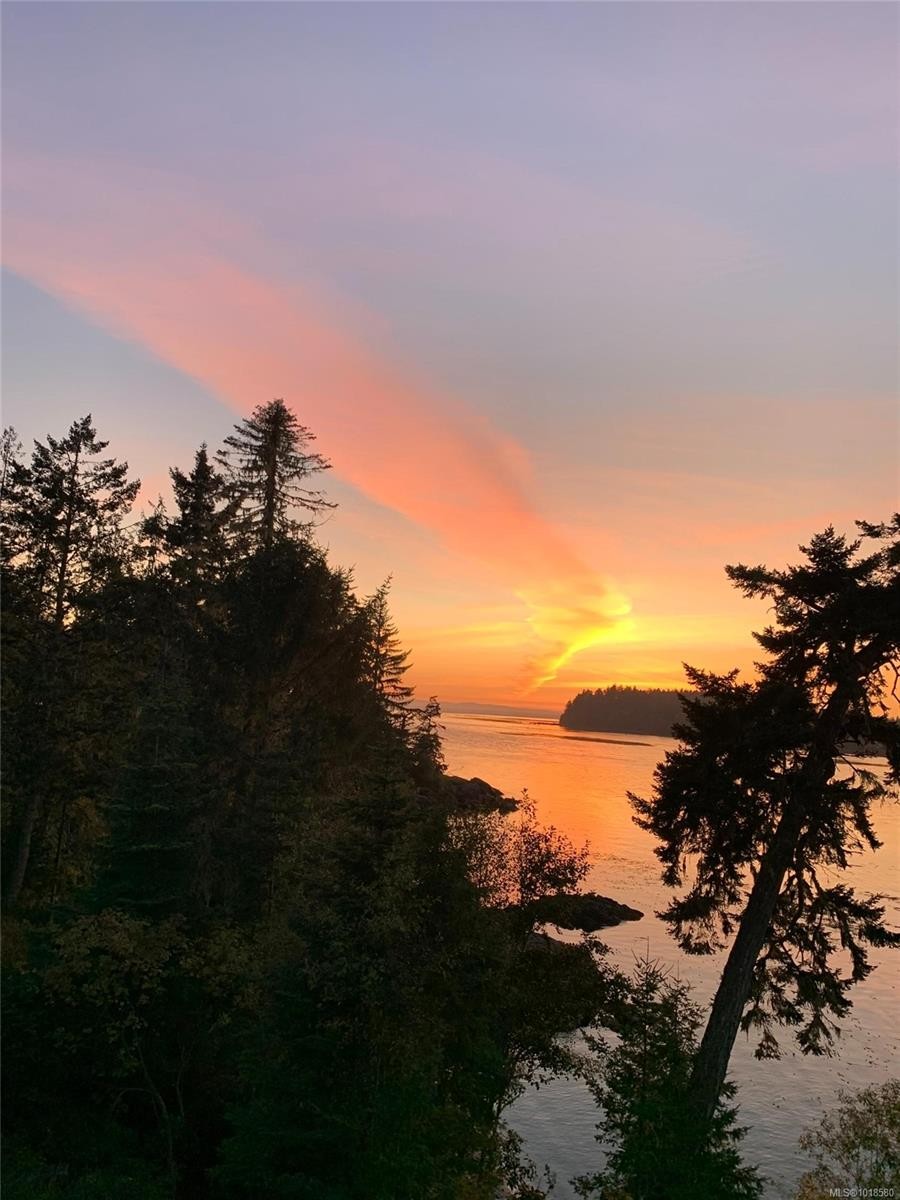 7210 Sea Cliff Rd, Sooke, BC