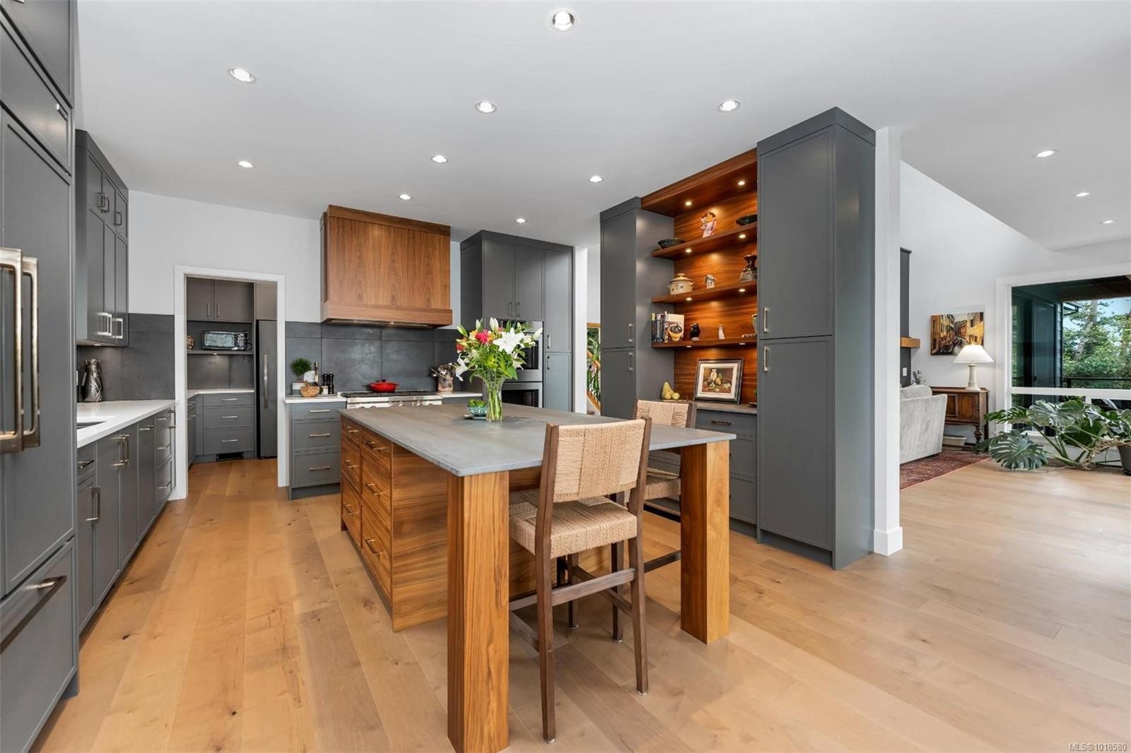 7210 Sea Cliff Rd, Sooke, BC