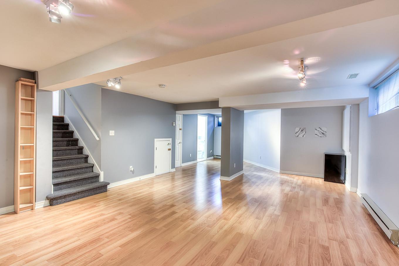 Basement - 891 Rue Nelan, Longueuil (Greenfield Park), QC - Indoor Photo Showing Other Room