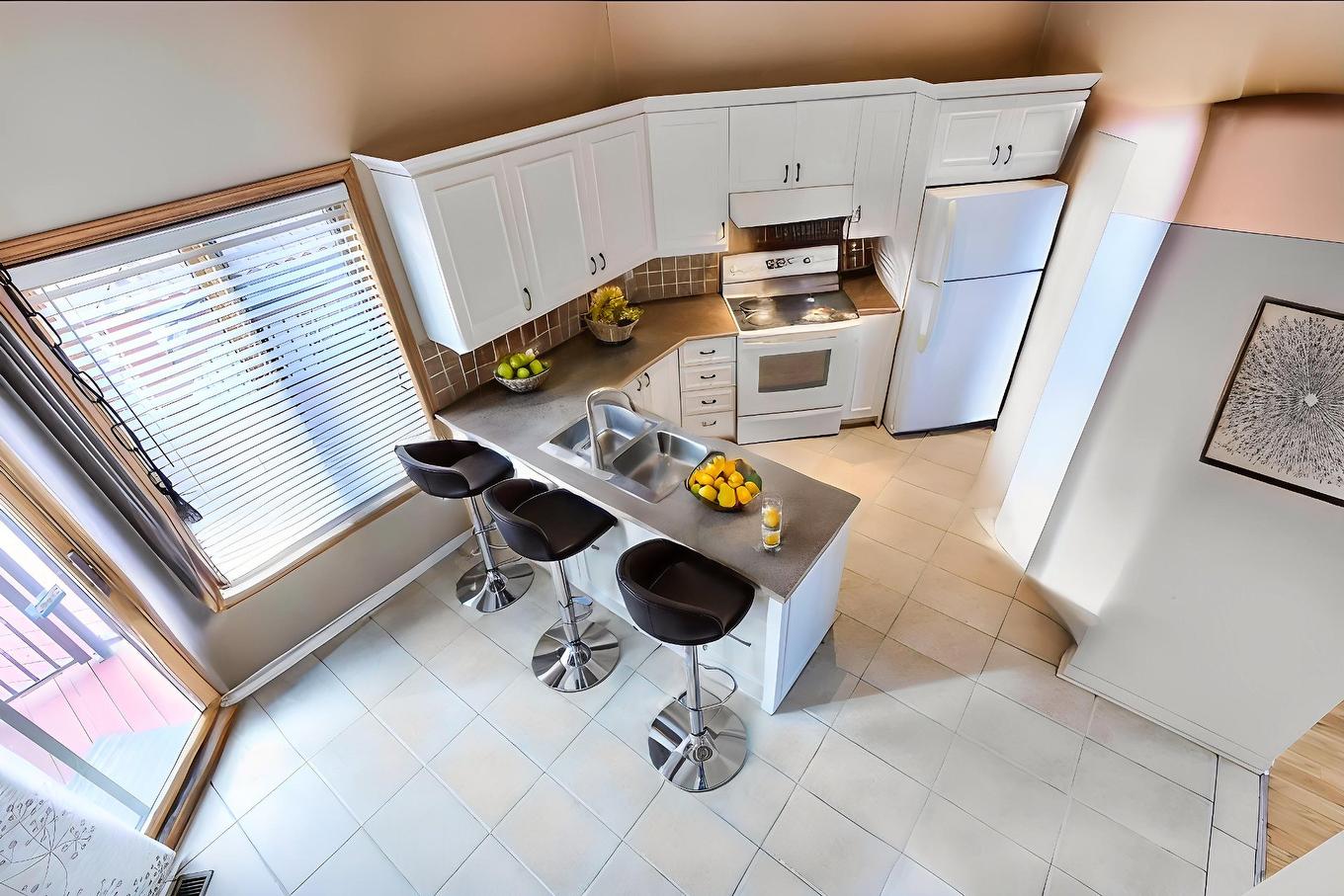 Kitchen - 891 Rue Nelan, Longueuil (Greenfield Park), QC - Indoor Photo Showing Kitchen