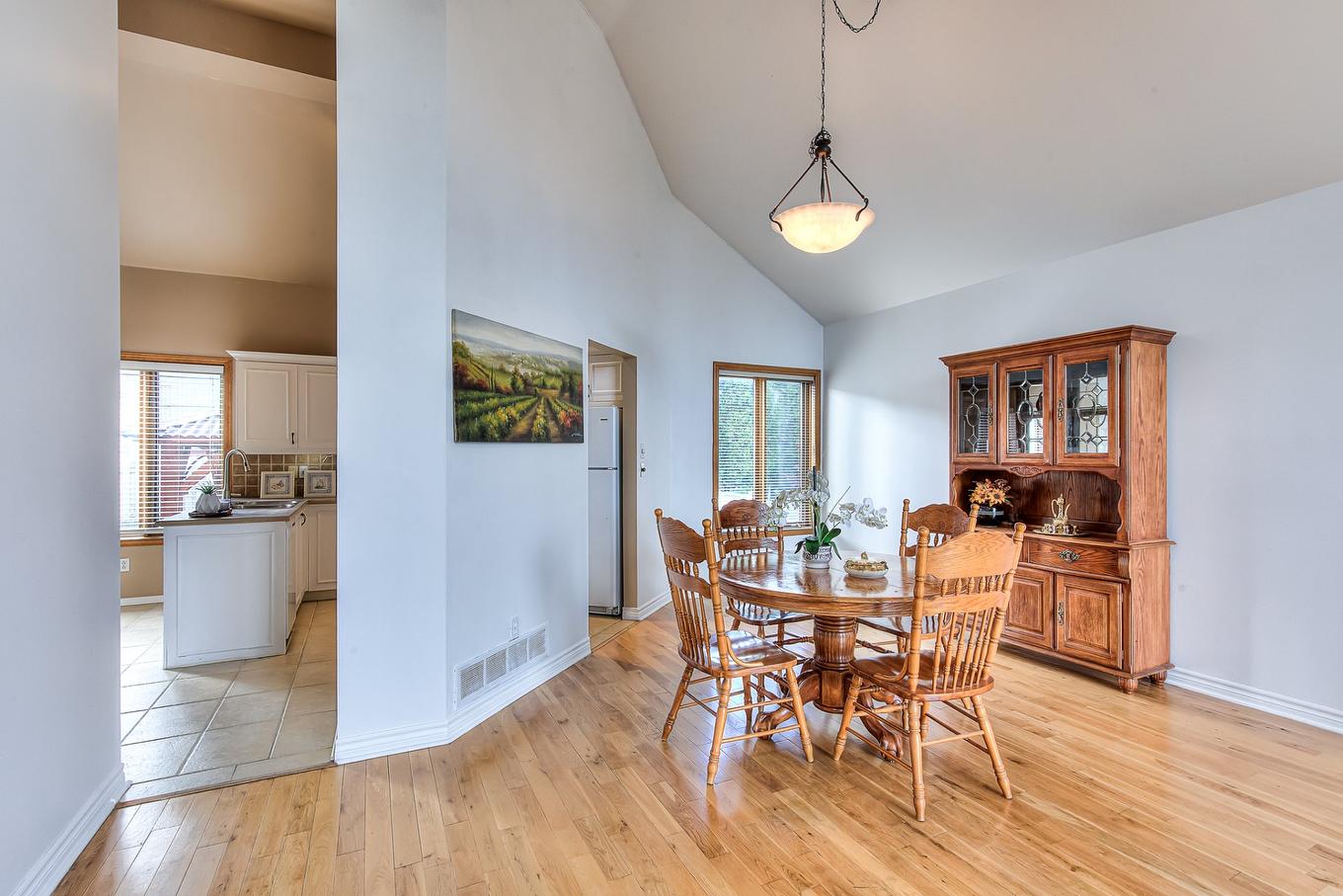 Dining room - 891 Rue Nelan, Longueuil (Greenfield Park), QC - Indoor Photo Showing Dining Room