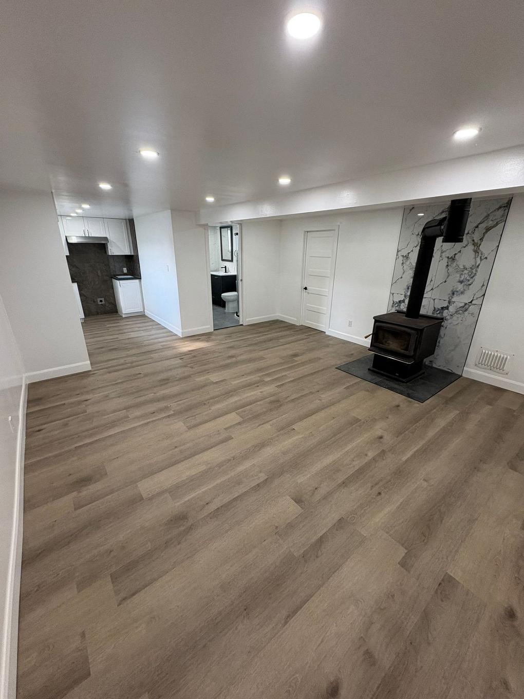 Salle familiale - 10515 Av. Garon, Montréal (Montréal-Nord), QC - Indoor