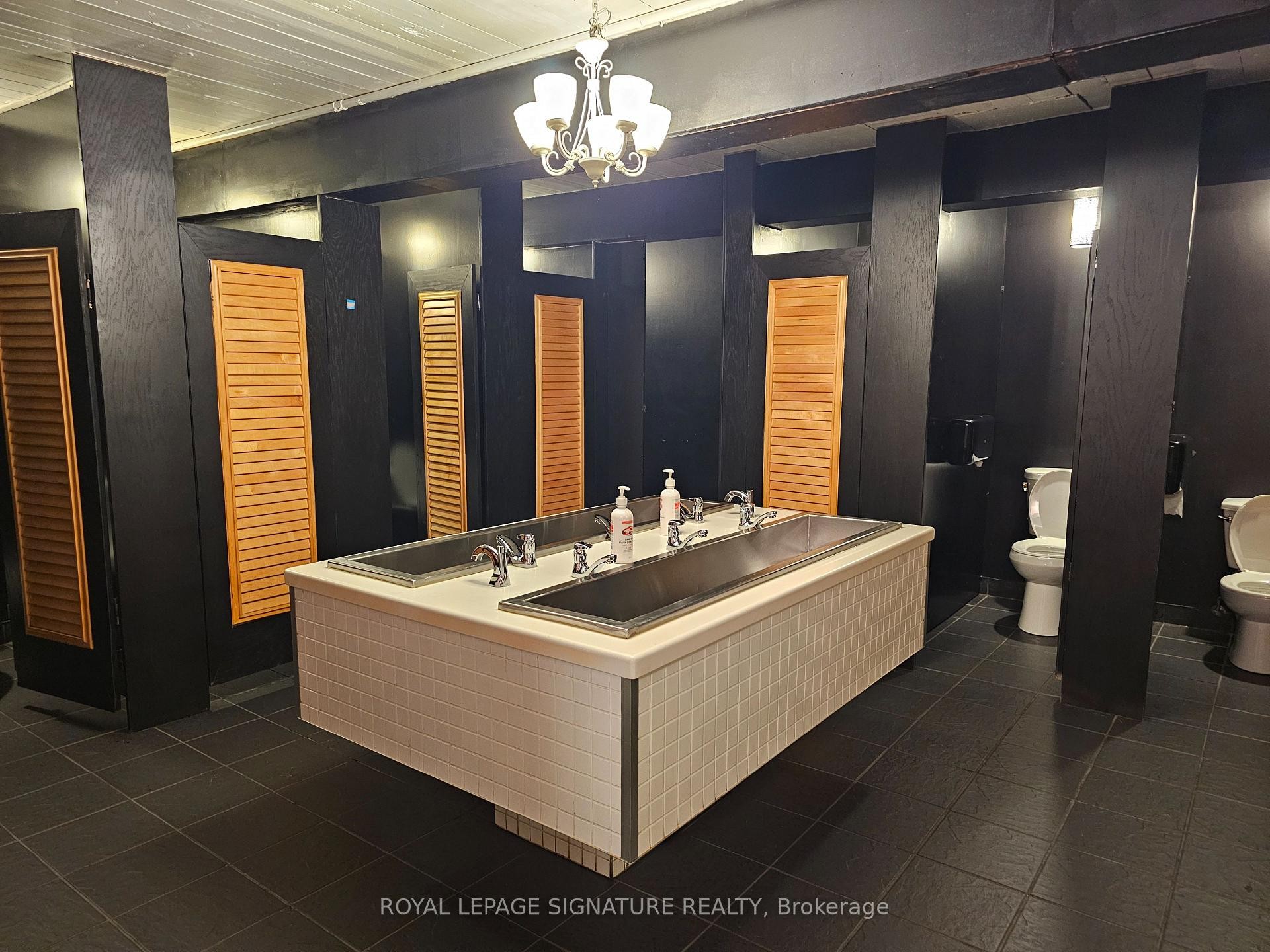 545 Richmond Street, London East, ON