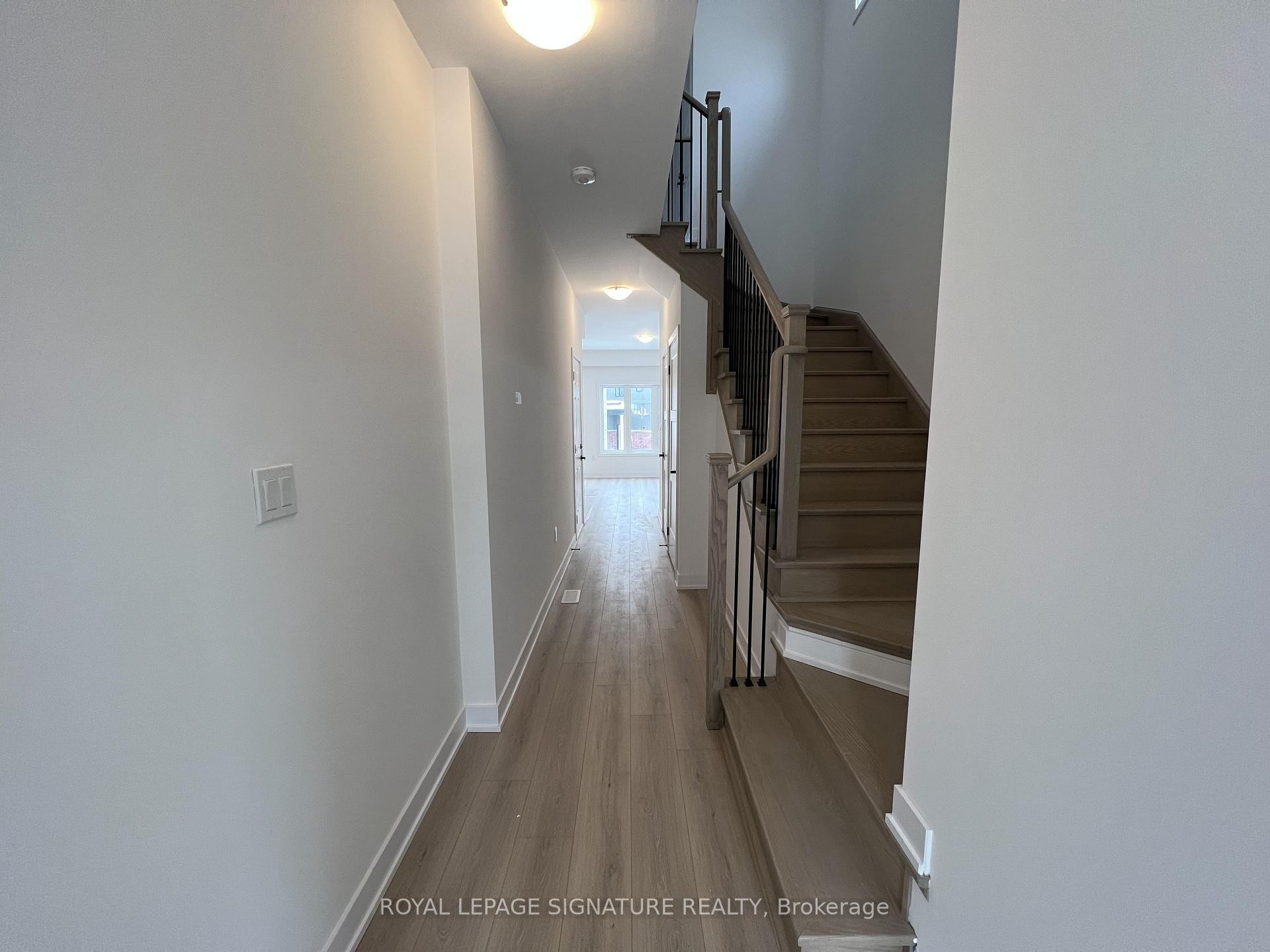 21 Hay Lane, Barrie, ON - Indoor Photo Showing Other Room