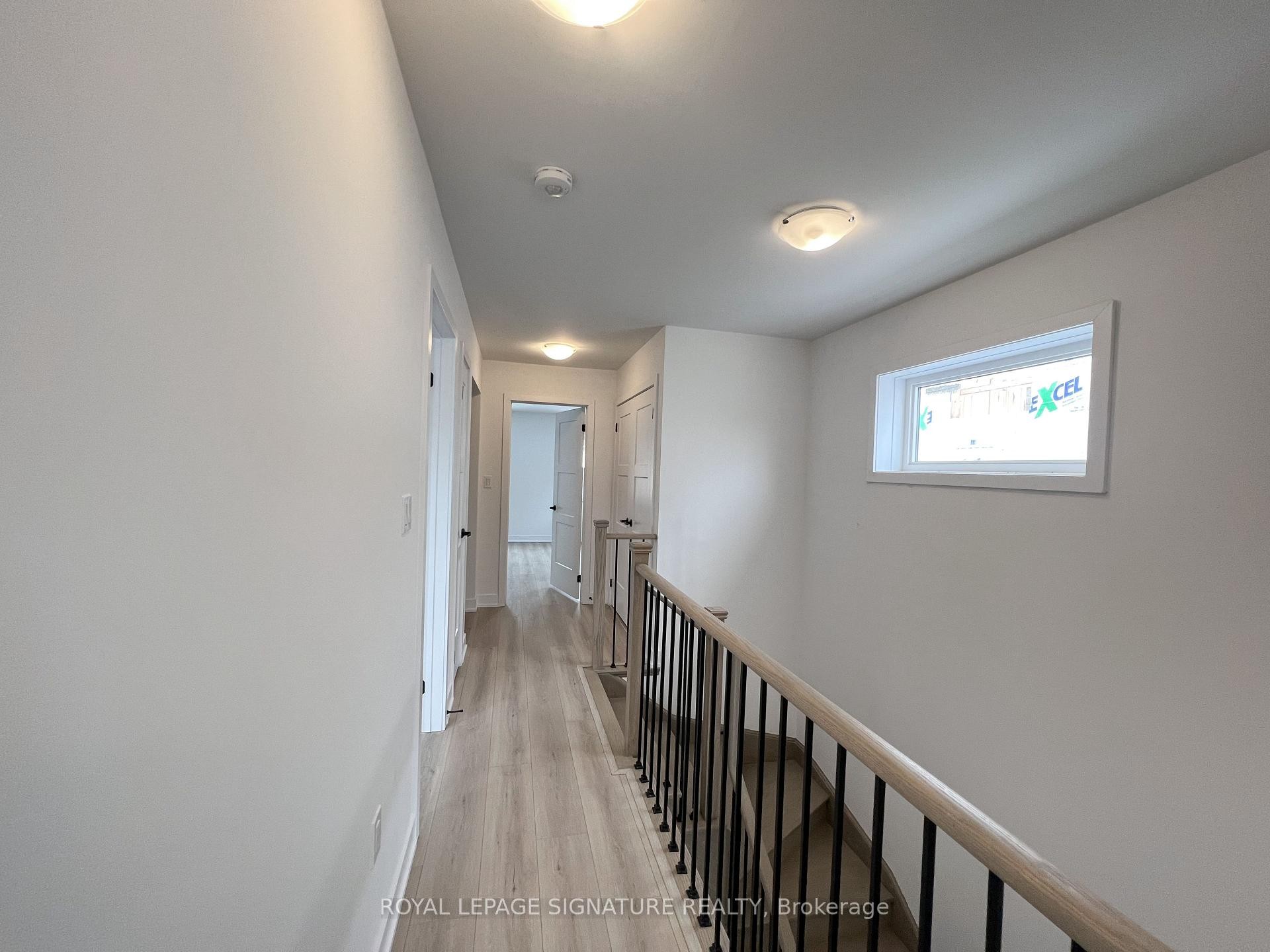 21 Hay Lane, Barrie, ON - Indoor Photo Showing Other Room