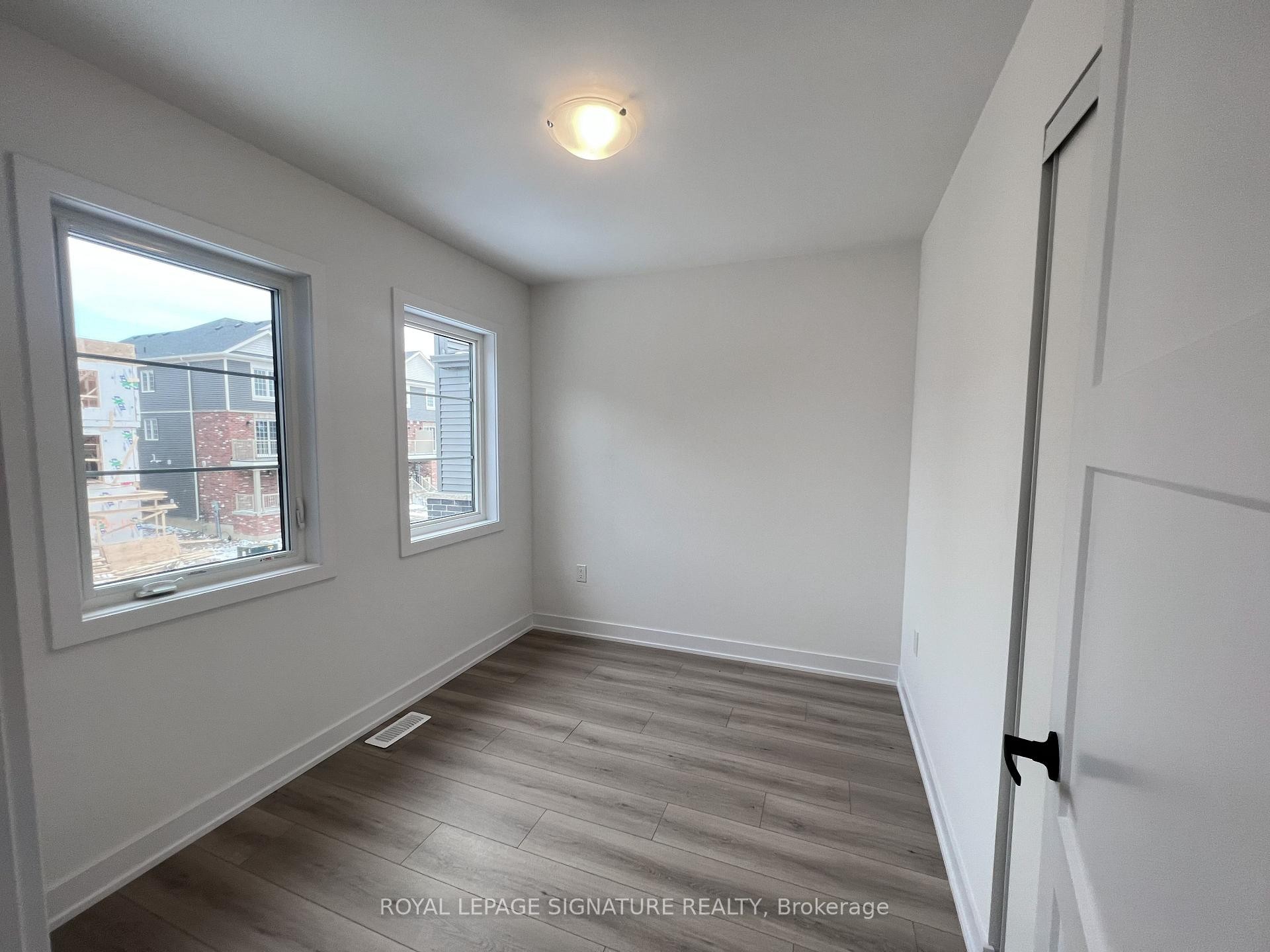 21 Hay Lane, Barrie, ON - Indoor Photo Showing Other Room