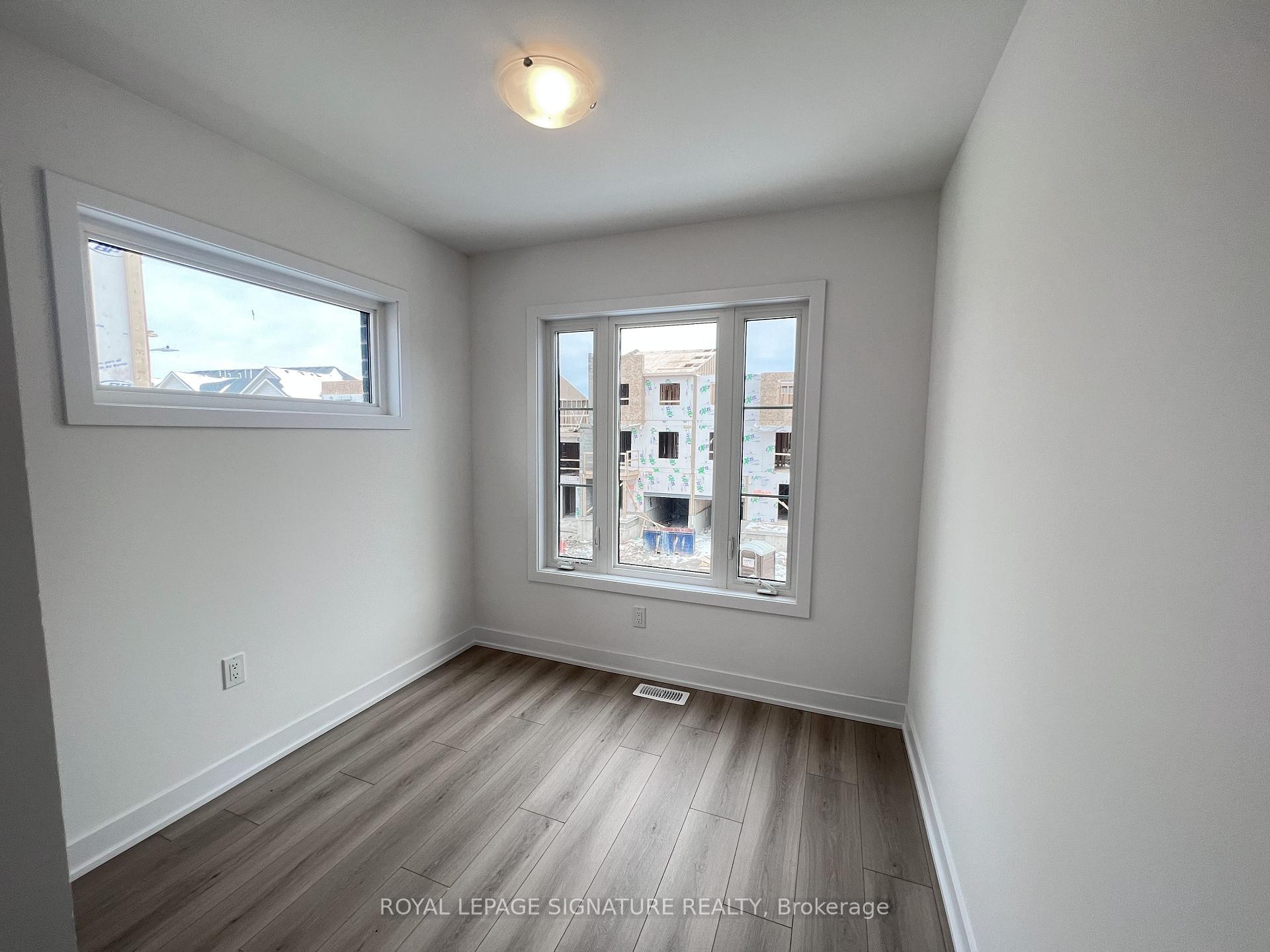 21 Hay Lane, Barrie, ON - Indoor Photo Showing Other Room