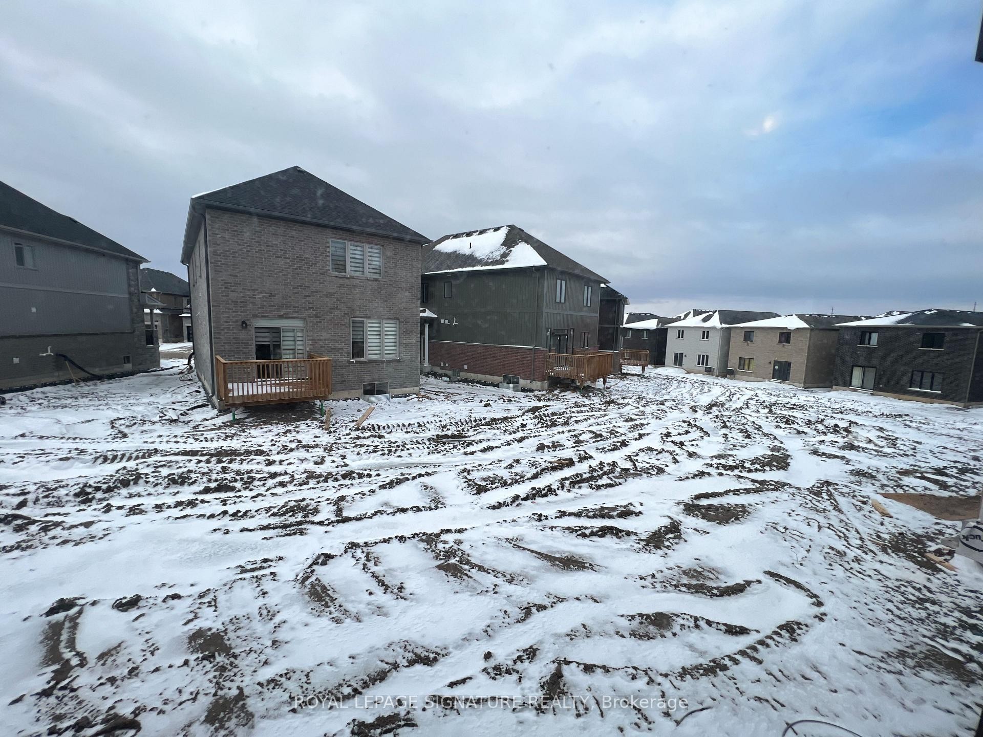 21 Hay Lane, Barrie, ON - Outdoor