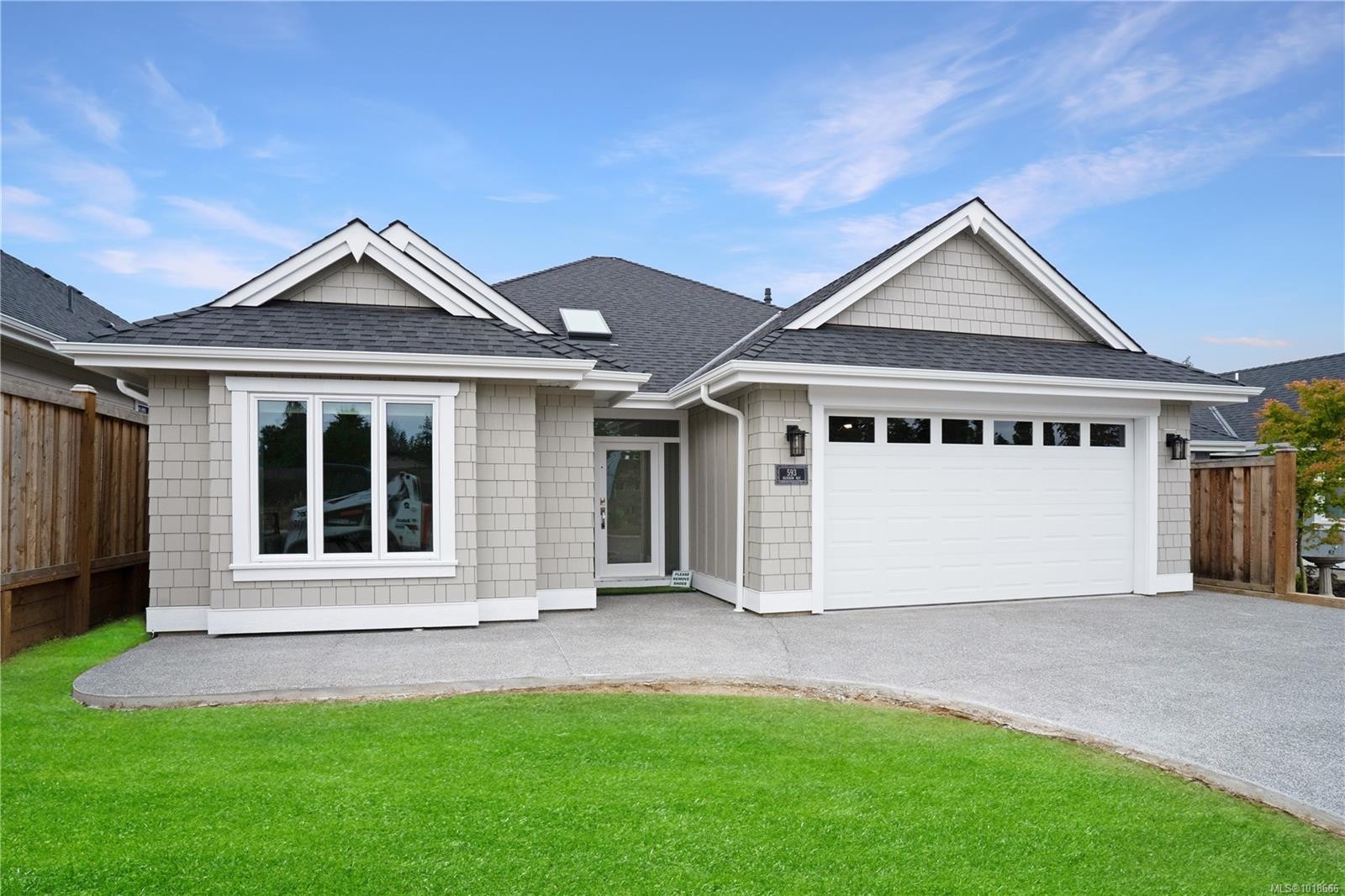 612 Rainbow Way, Parksville, BC