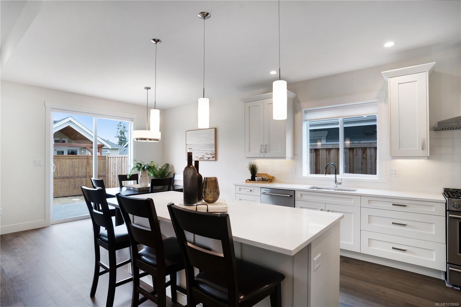 612 Rainbow Way, Parksville, BC