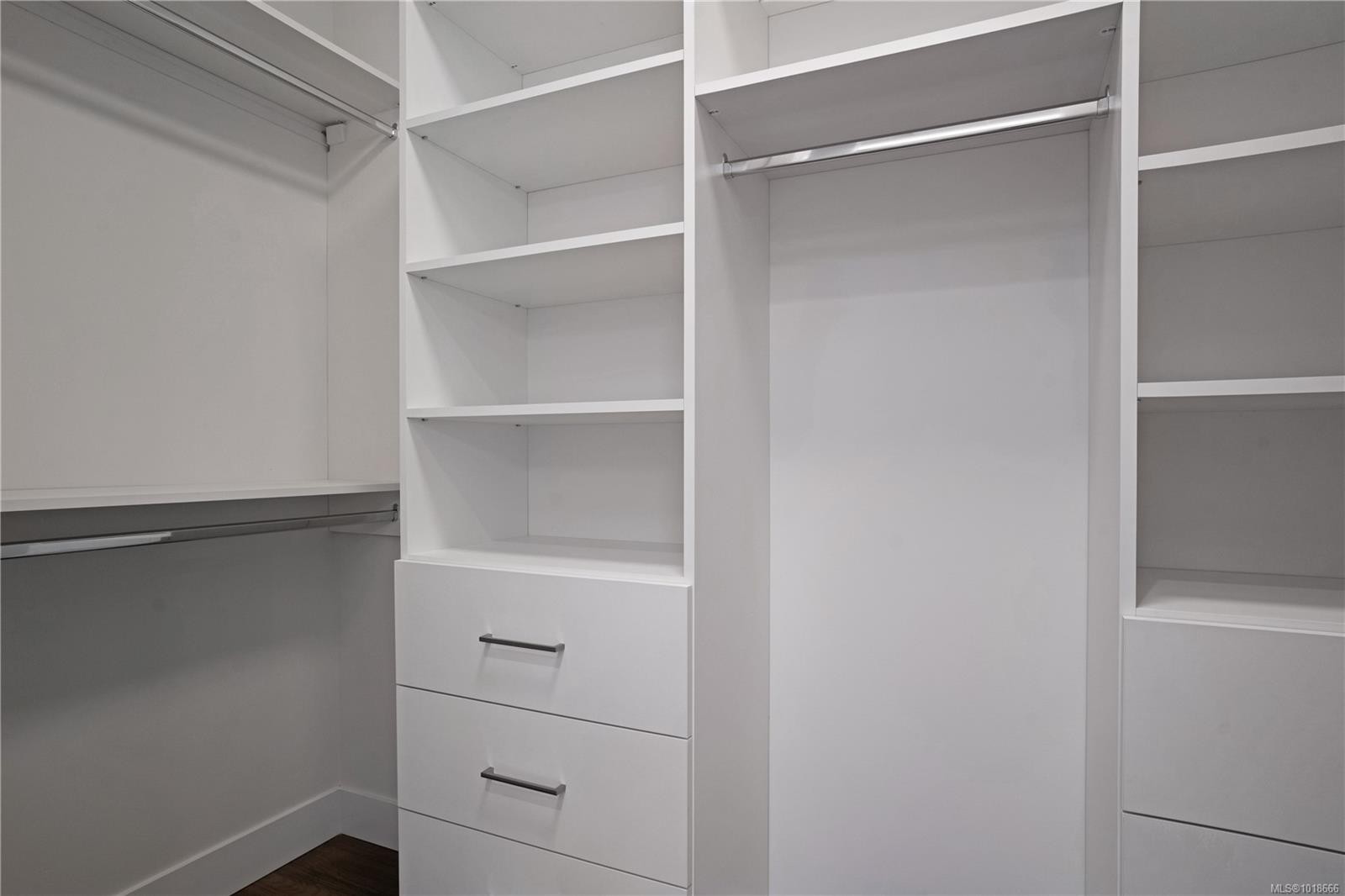 612 Rainbow Way, Parksville, BC