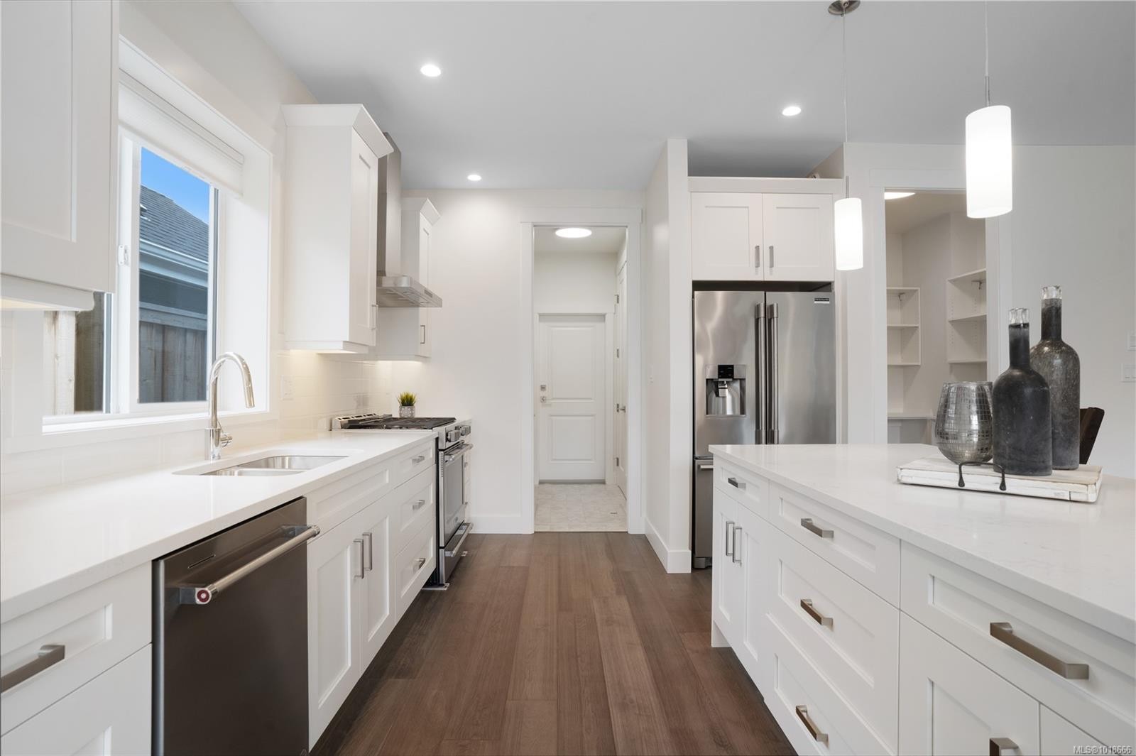 612 Rainbow Way, Parksville, BC