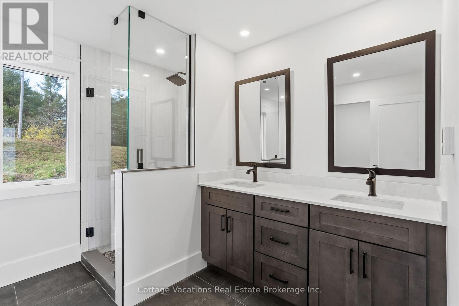 Primary Ensuite - 1111 Lakeshore Drive, Gravenhurst (Muskoka (S)), ON - Indoor Photo Showing Bathroom