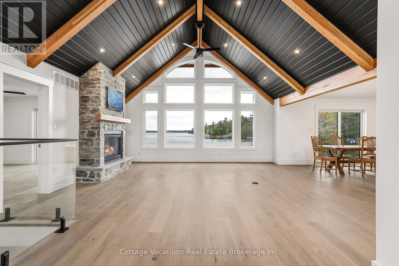 1111 Lakeshore Drive, Gravenhurst (Muskoka (S)), ON - Indoor With Fireplace