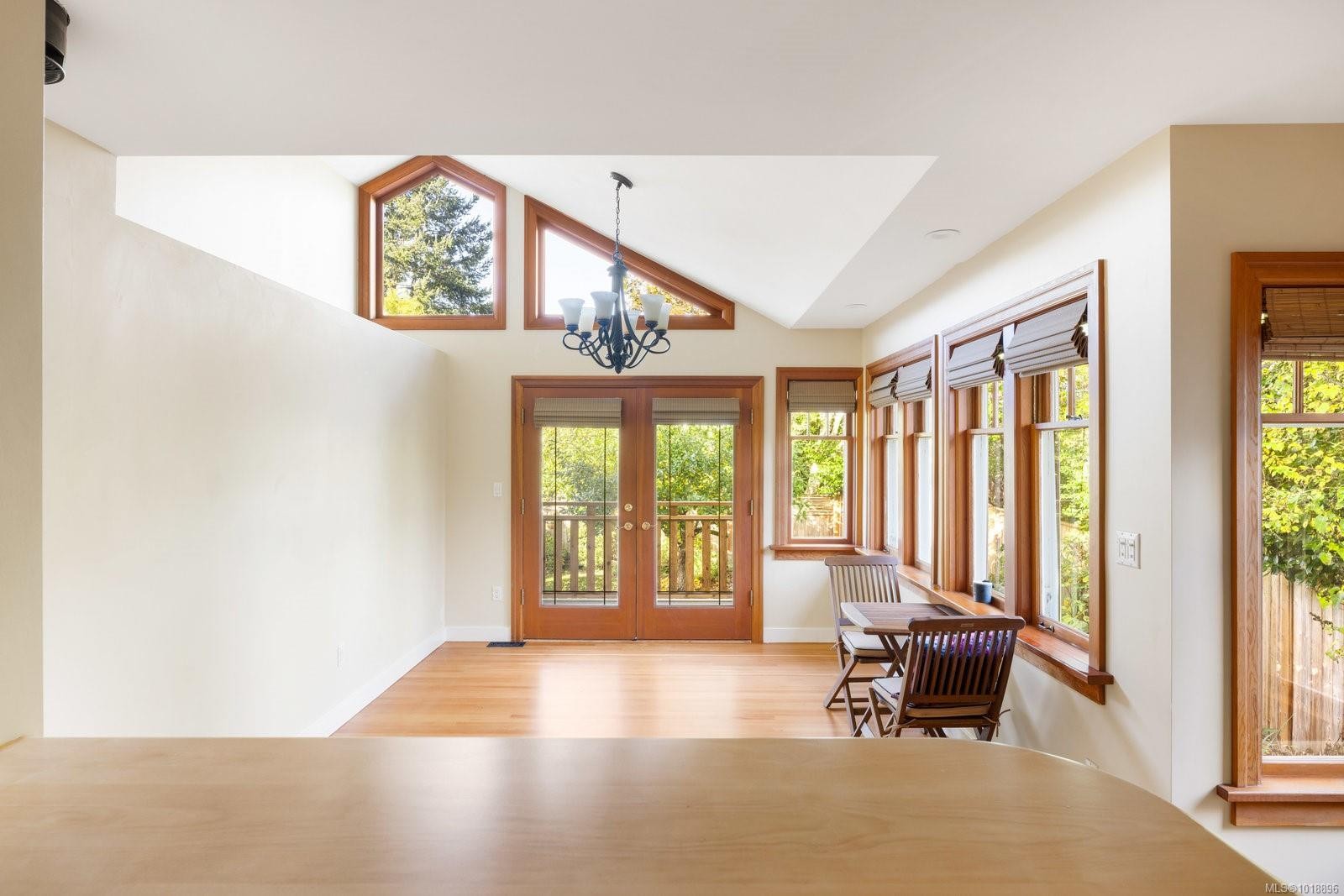 2168 Bartlett Ave, Oak Bay, BC