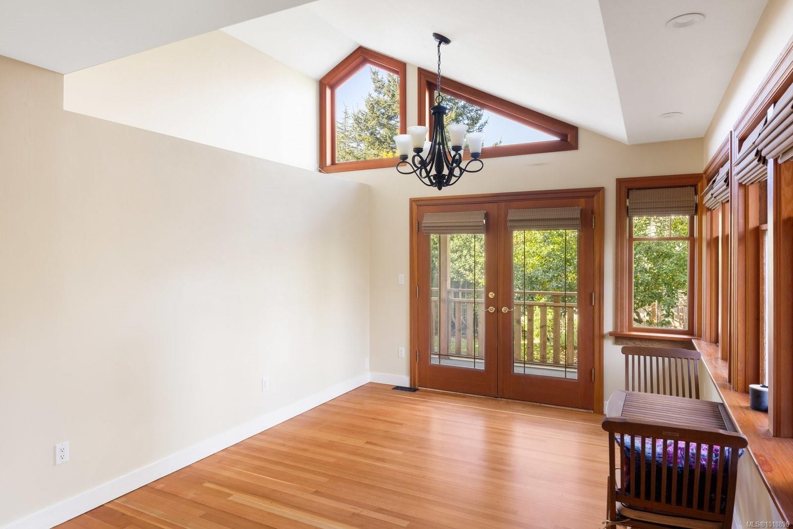 2168 Bartlett Ave, Oak Bay, BC